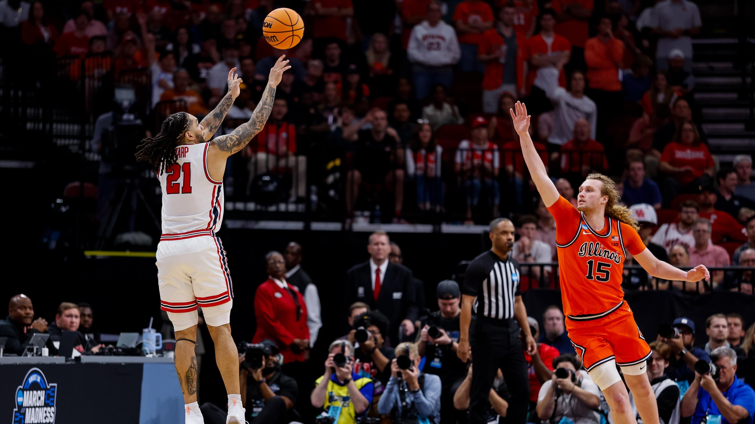 NCAA Men's Basketball Tournament - Sweet Sixteen - Houston