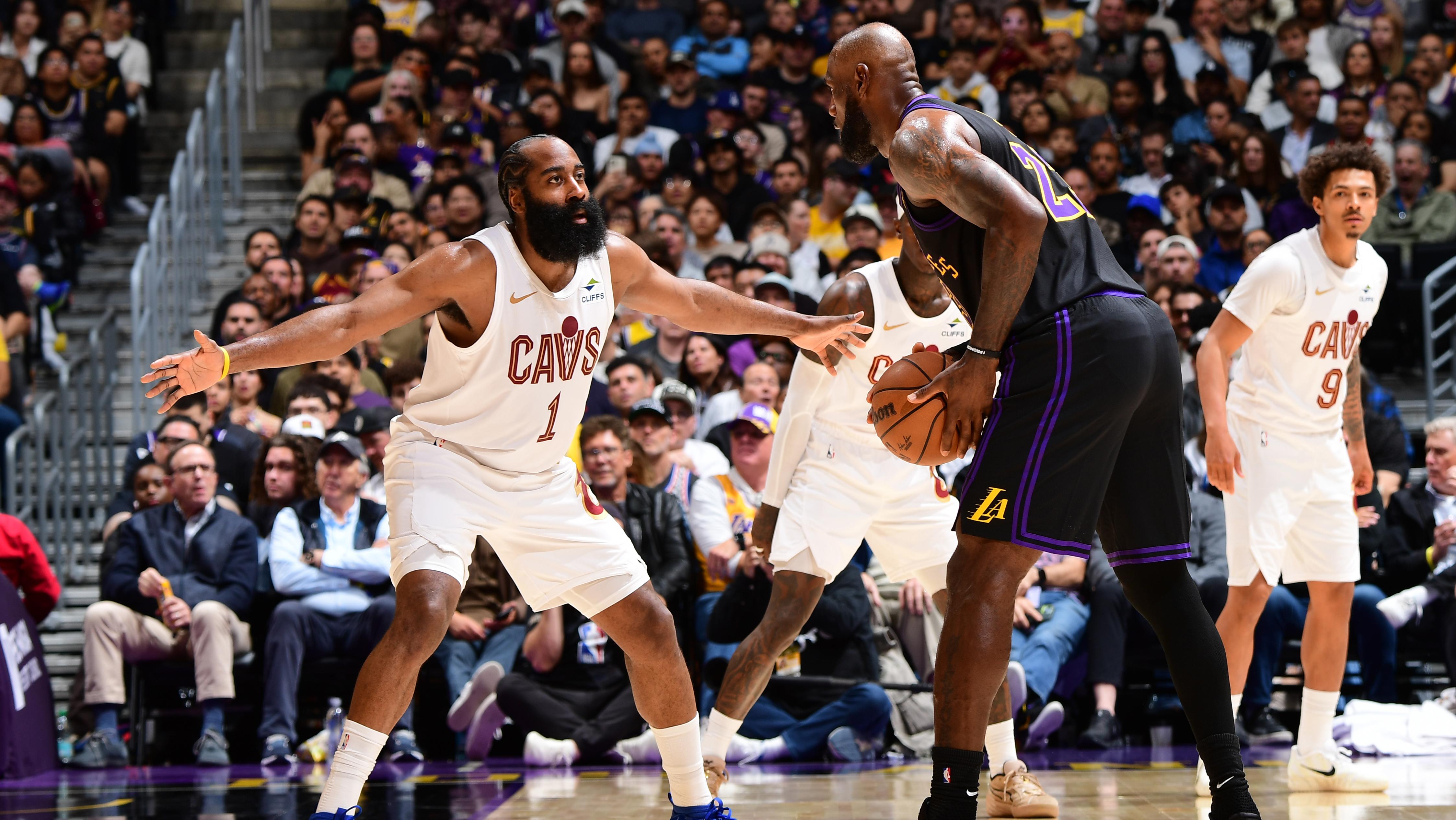 Cleveland Cavaliers v Los Angeles Lakers