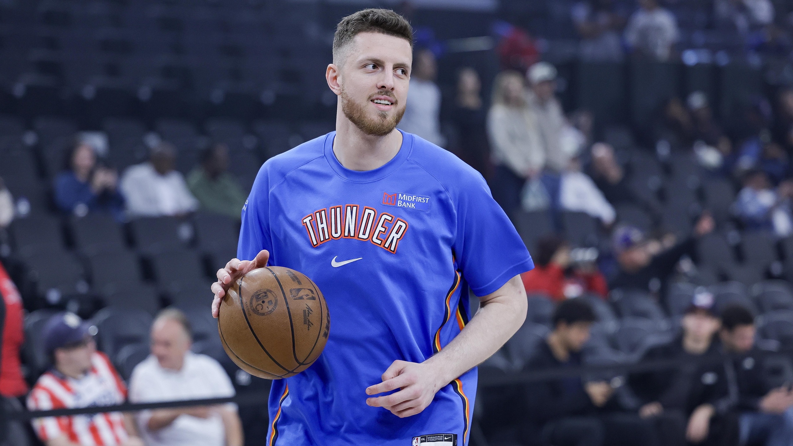 Oklahoma City Thunder v Los Angeles Clippers Oklahoma City Thunder v Los Angeles Clippers