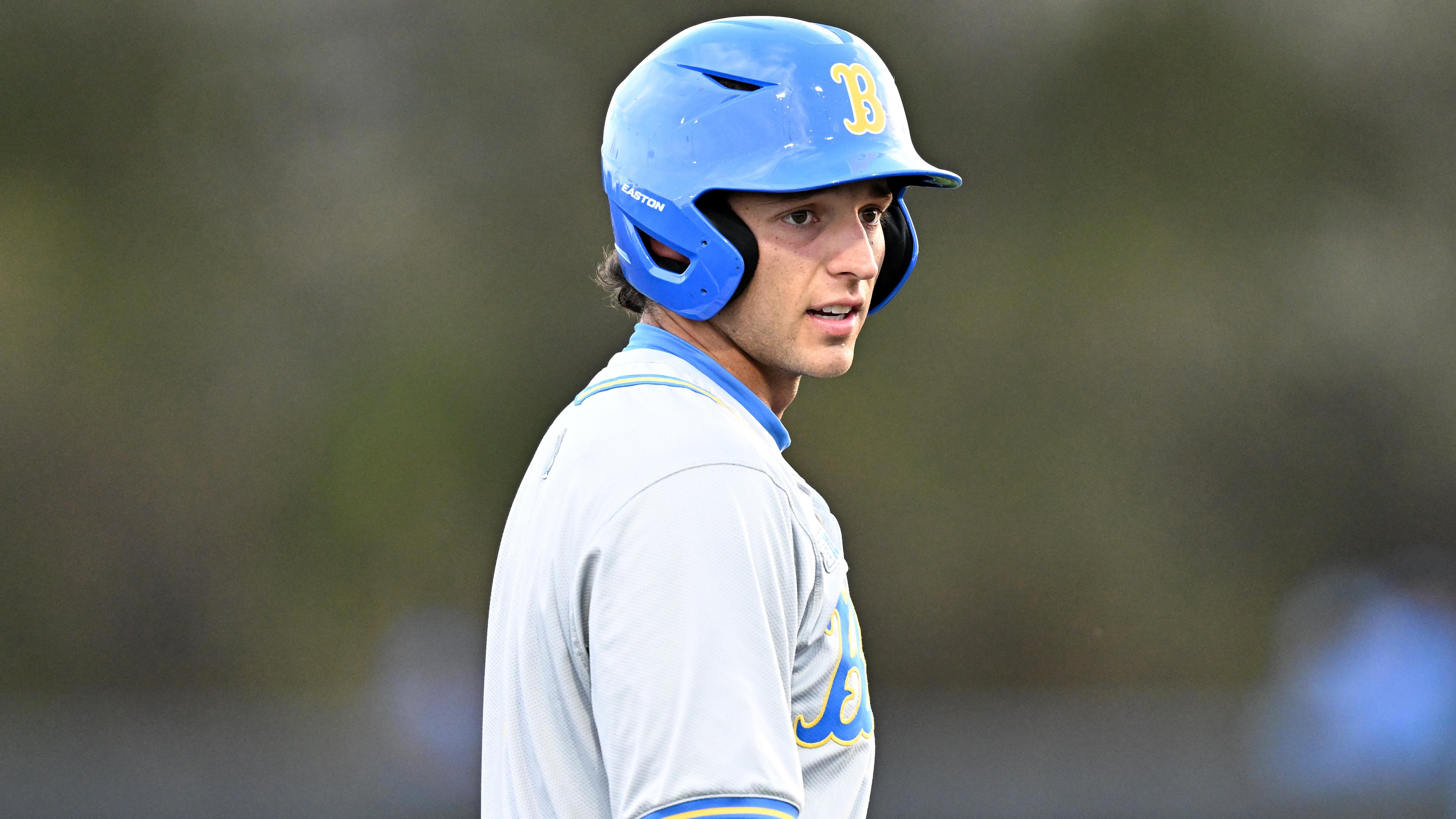 UCLA Bruins v Rutgers Scarlet Knights