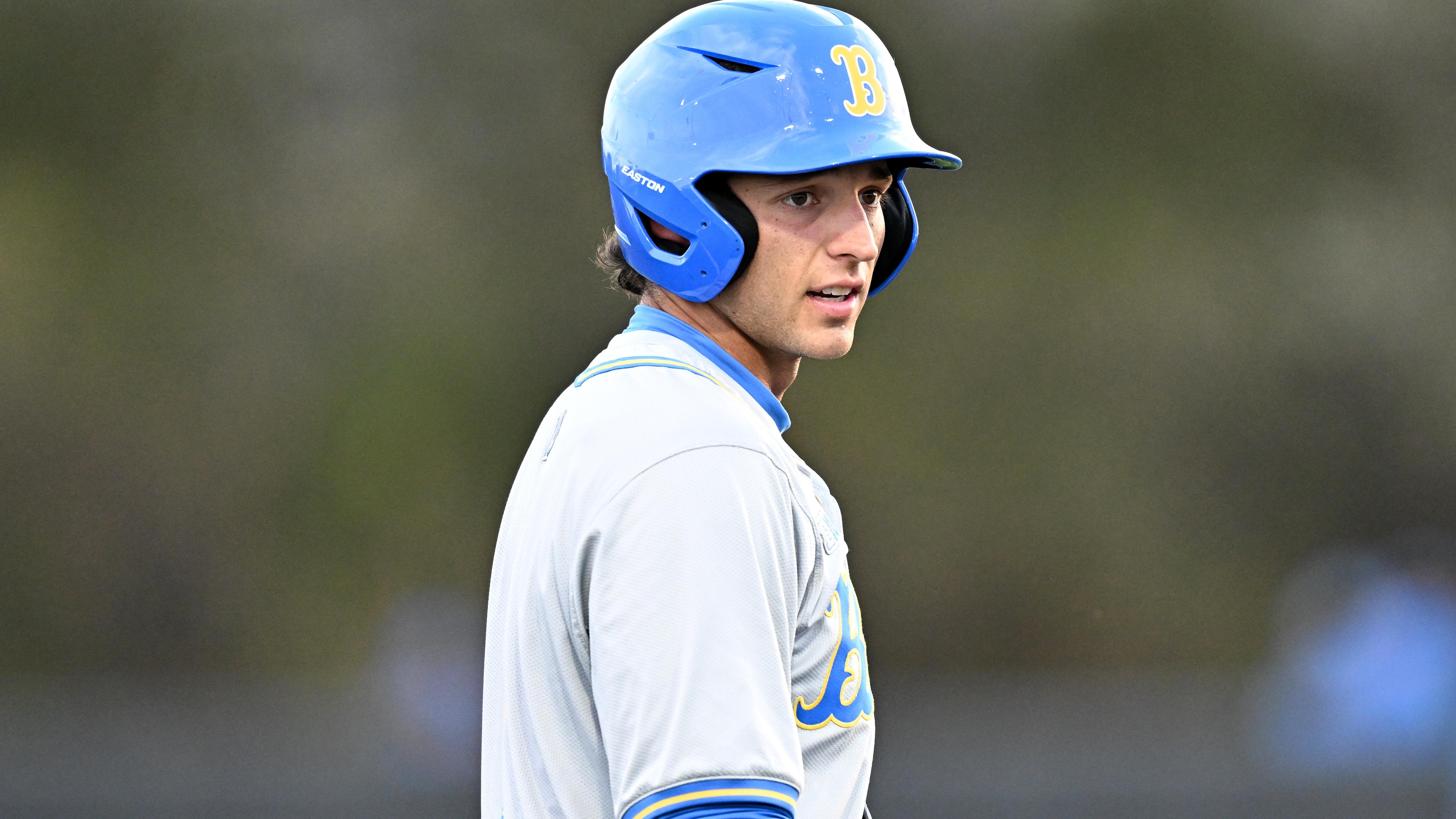 UCLA Bruins v Rutgers Scarlet Knights