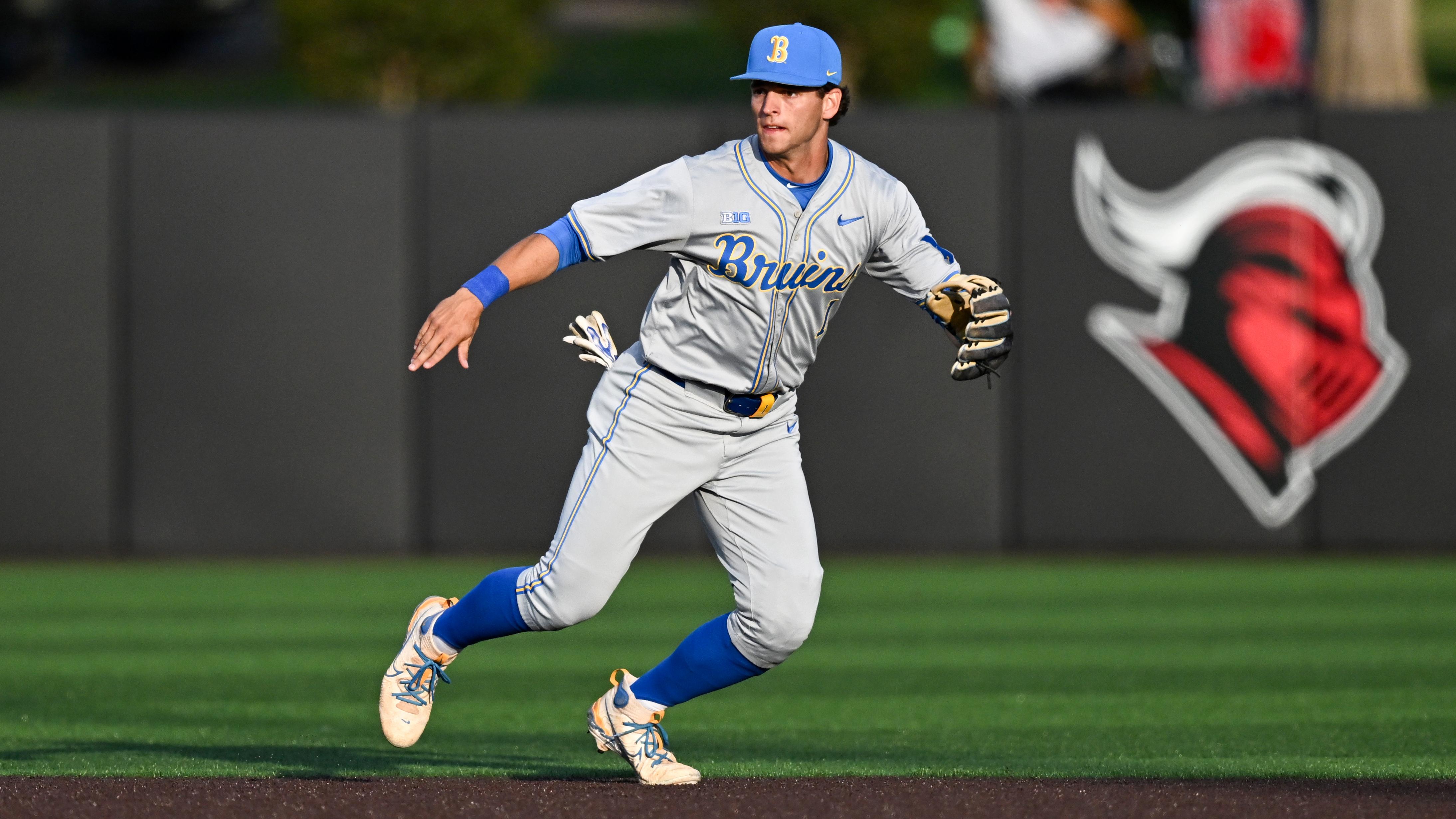 UCLA Bruins v Rutgers Scarlet Knights