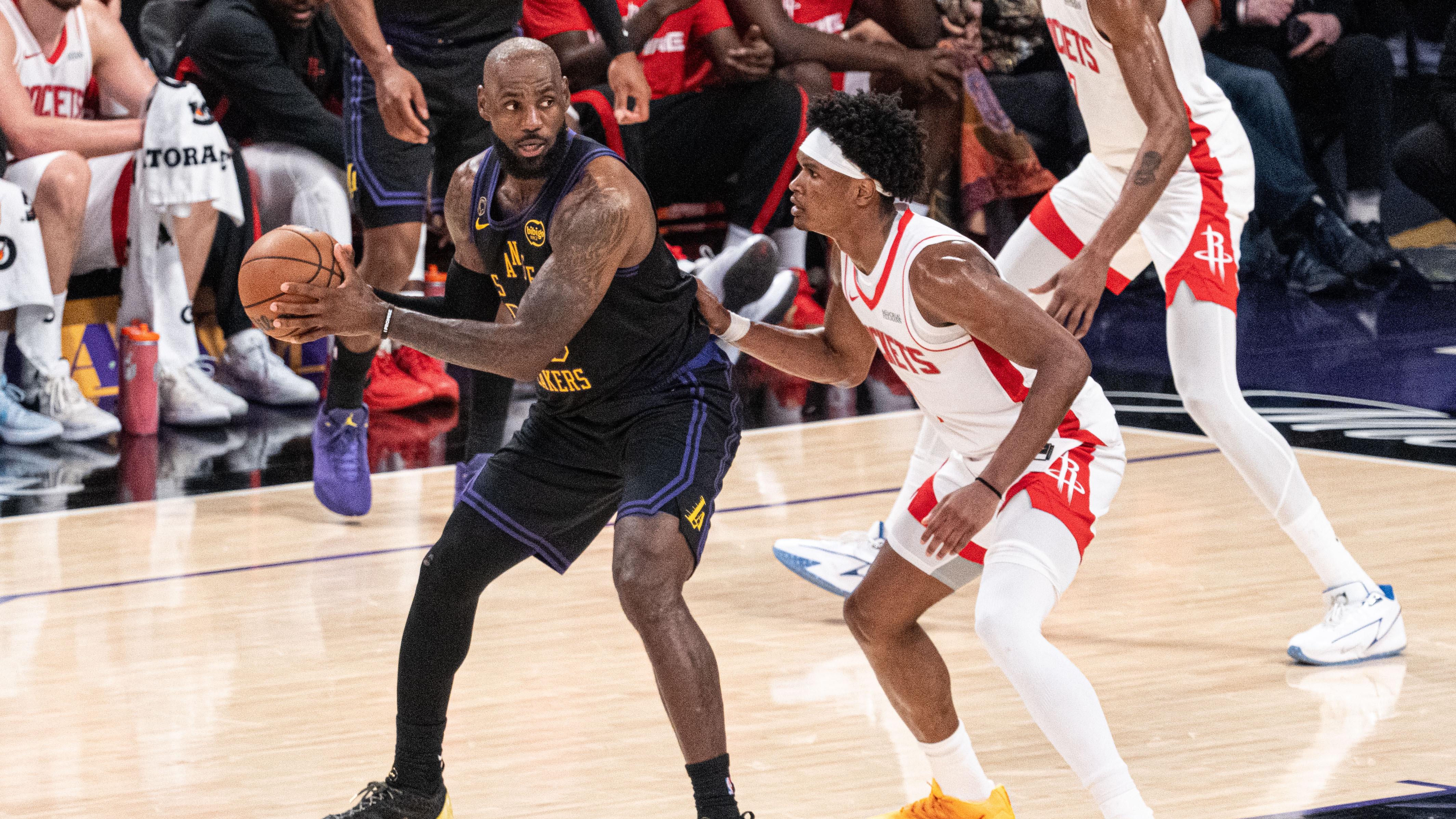 Los Angeles Lakers v Houston Rockets