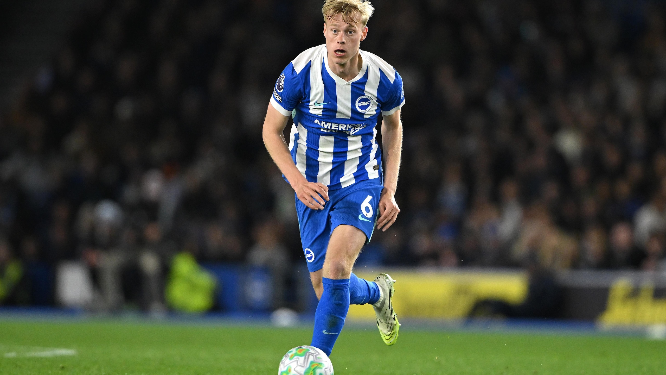 Brighton & Hove Albion v Chelsea - Premier League