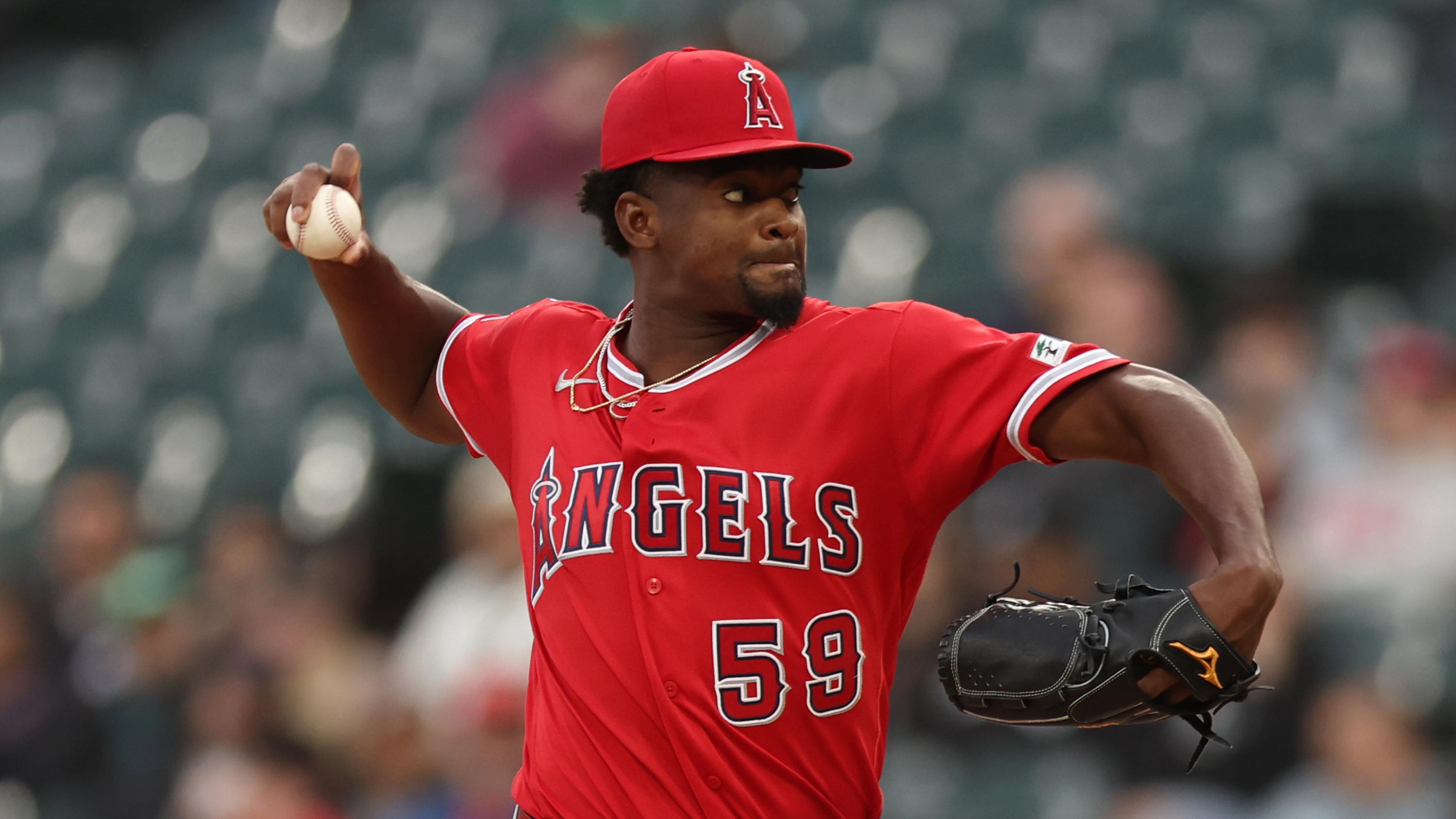 Los Angeles Angels v Chicago White Sox