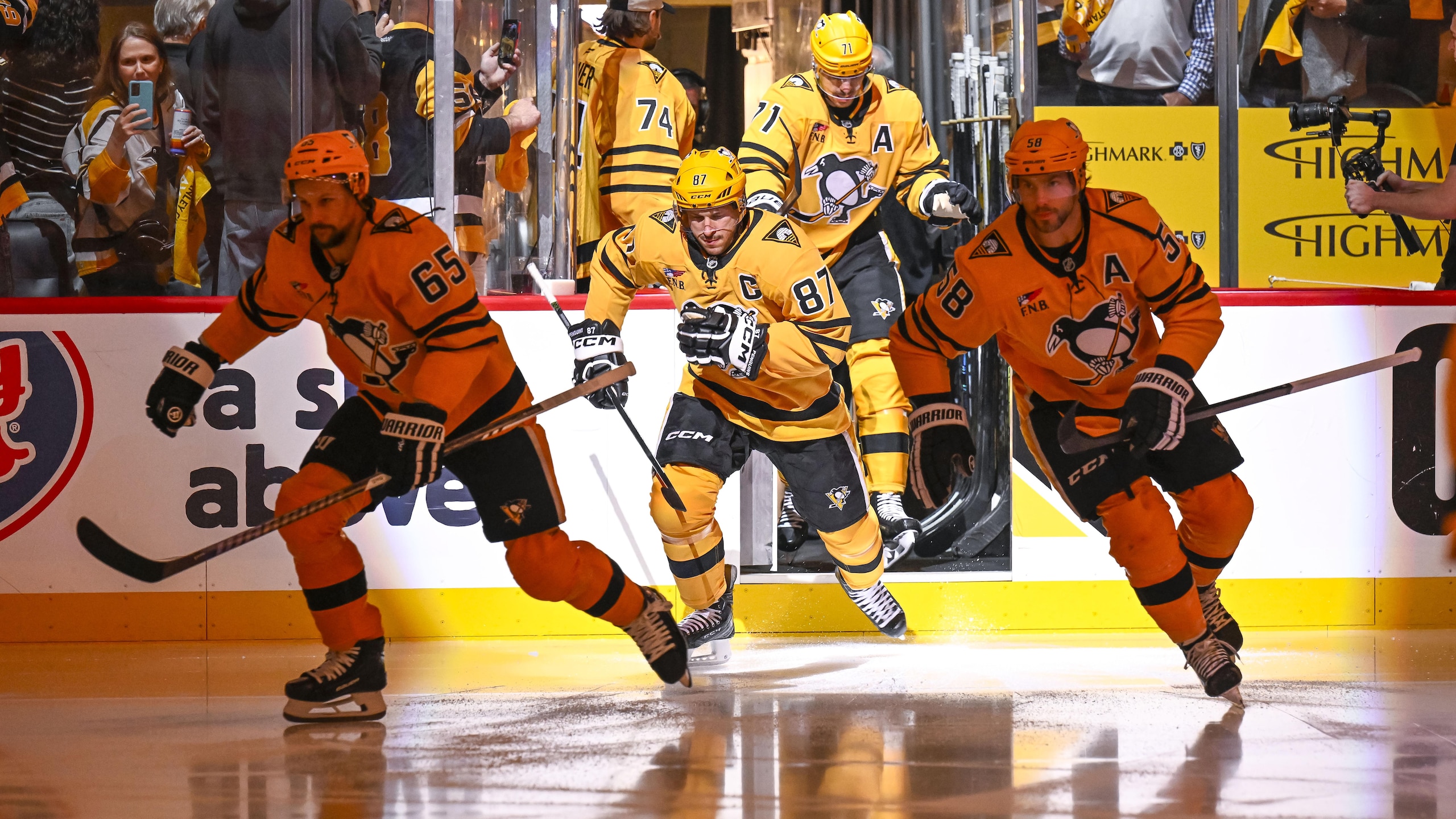 NHL: APR 27 Playoffs First Round Flyers at Penguins