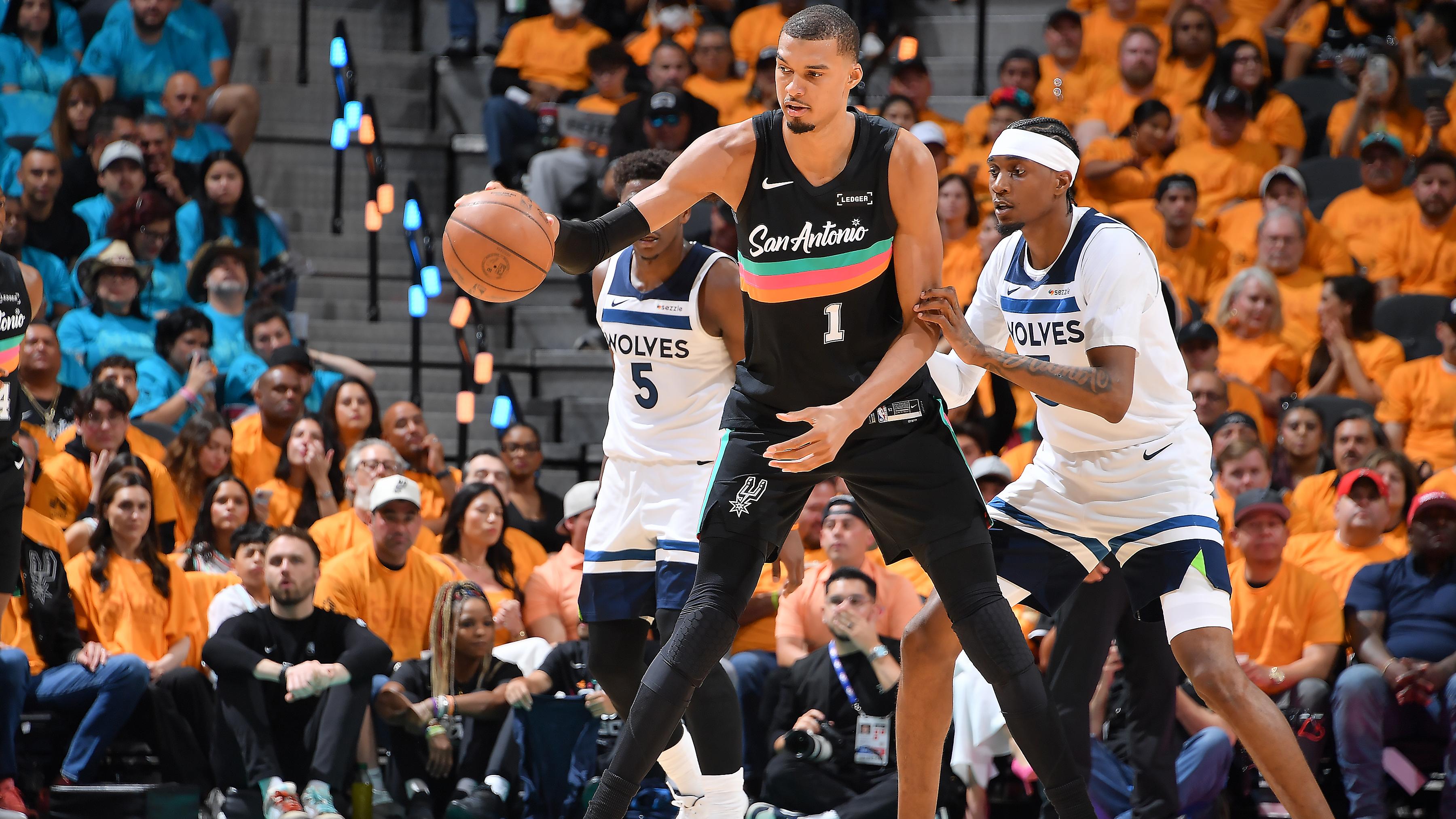 Minnesota Timberwolves v San Antonio Spurs - Game One