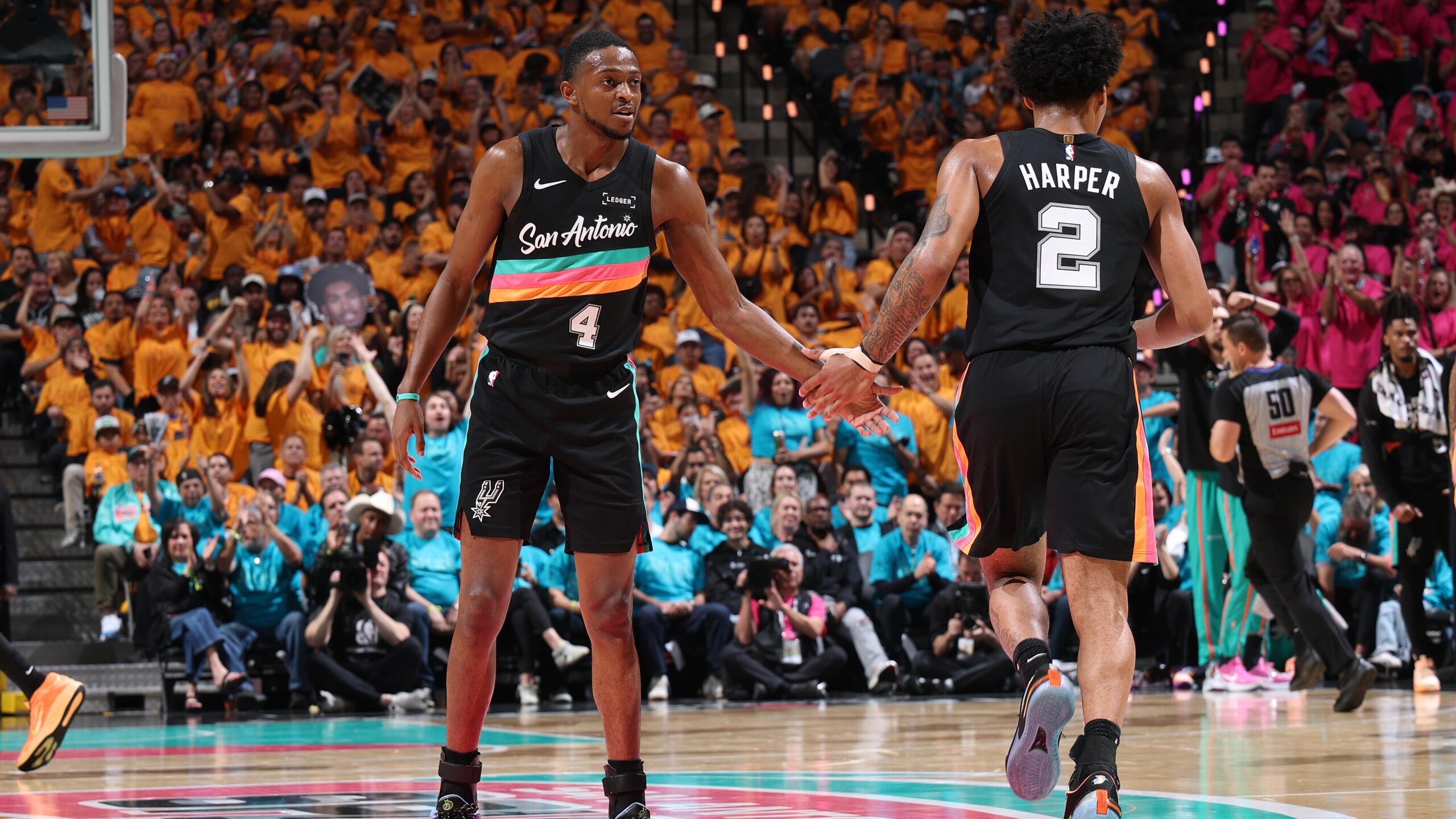Minnesota Timberwolves v San Antonio Spurs - Game One