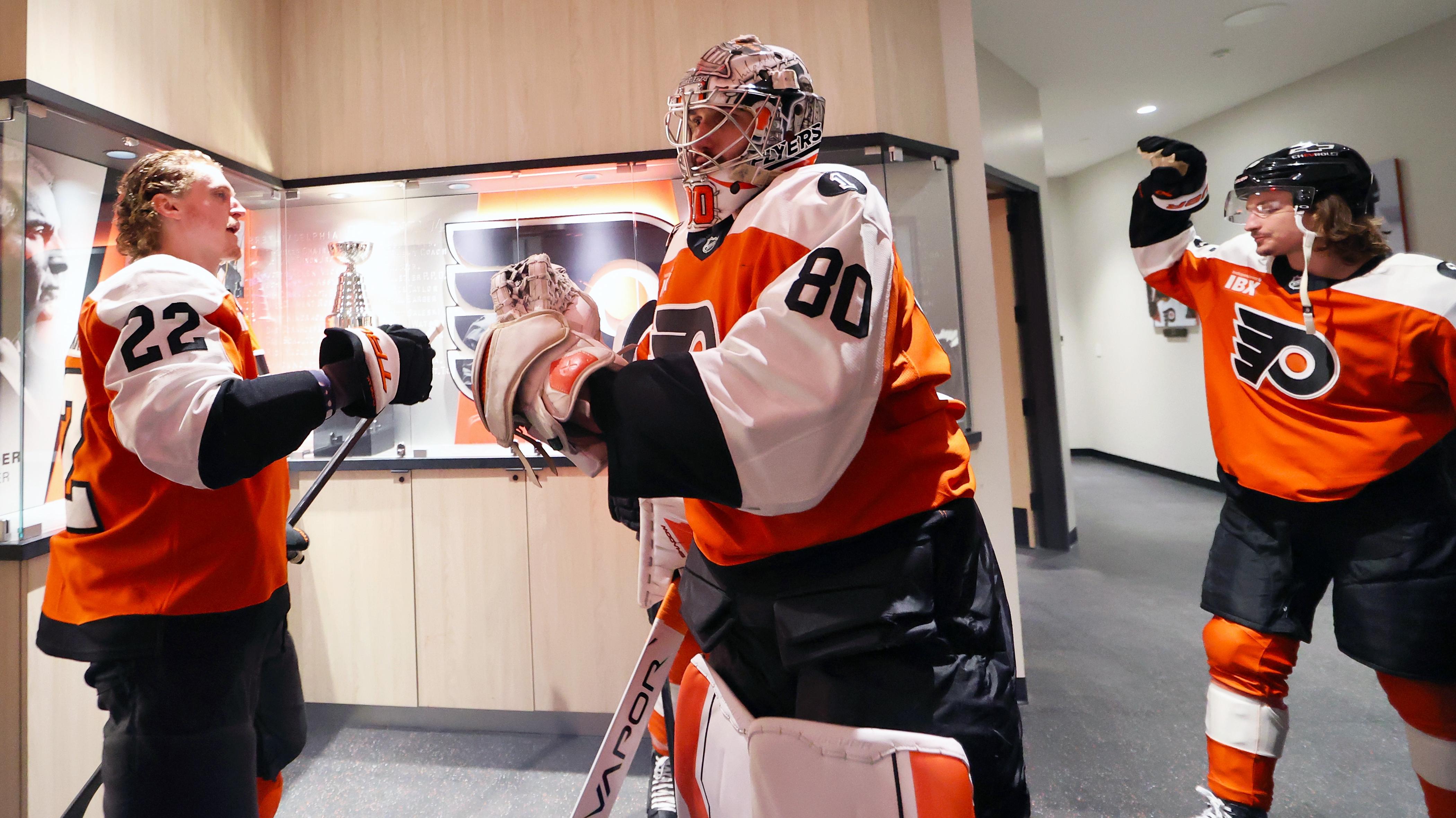 Carolina Hurricanes v Philadelphia Flyers - Game Three Carolina Hurricanes v Philadelphia Flyers - Game Three