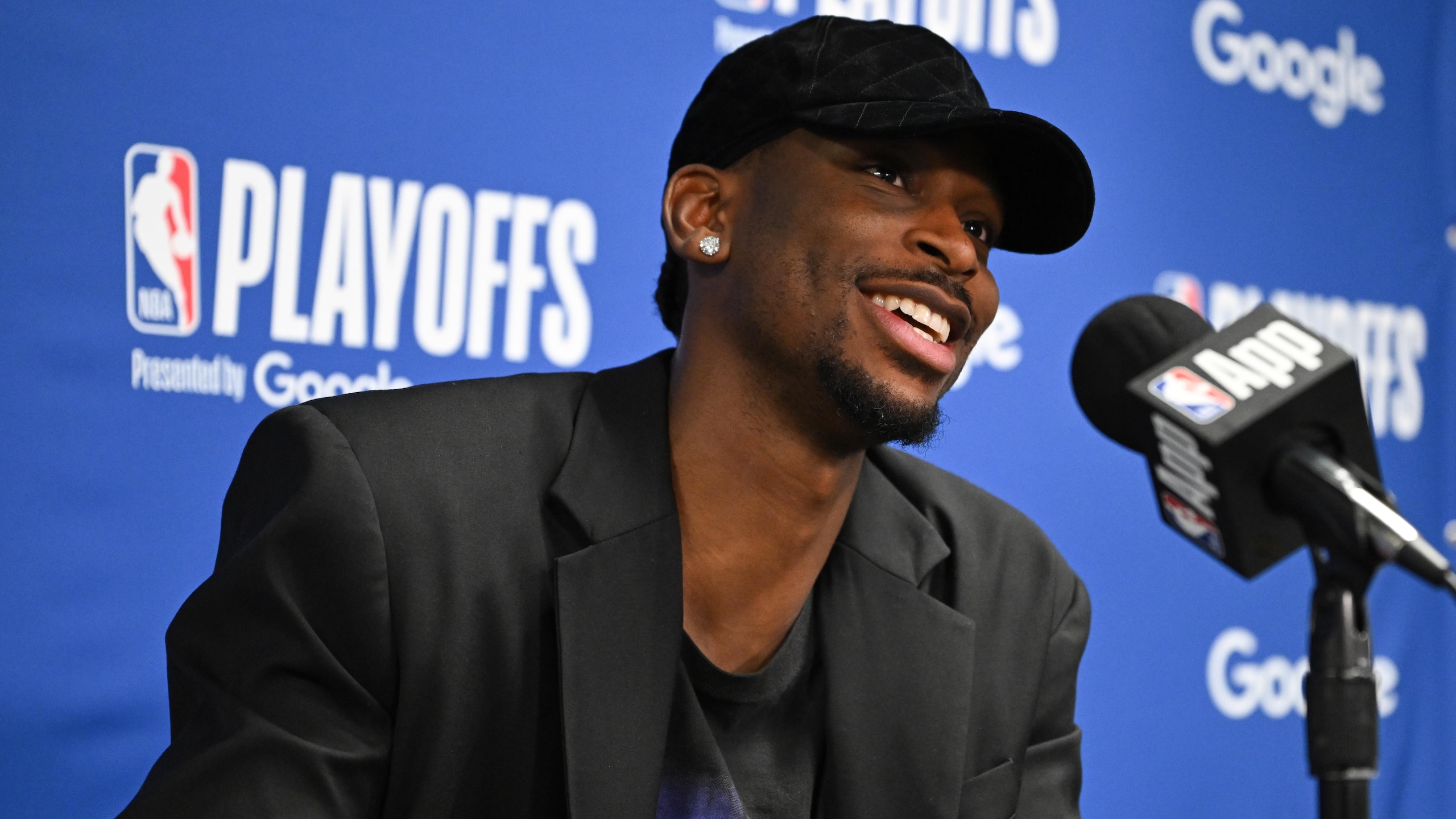 Oklahoma City Thunder v Los Angeles Lakers - Game Three Oklahoma City Thunder v Los Angeles Lakers - Game Three