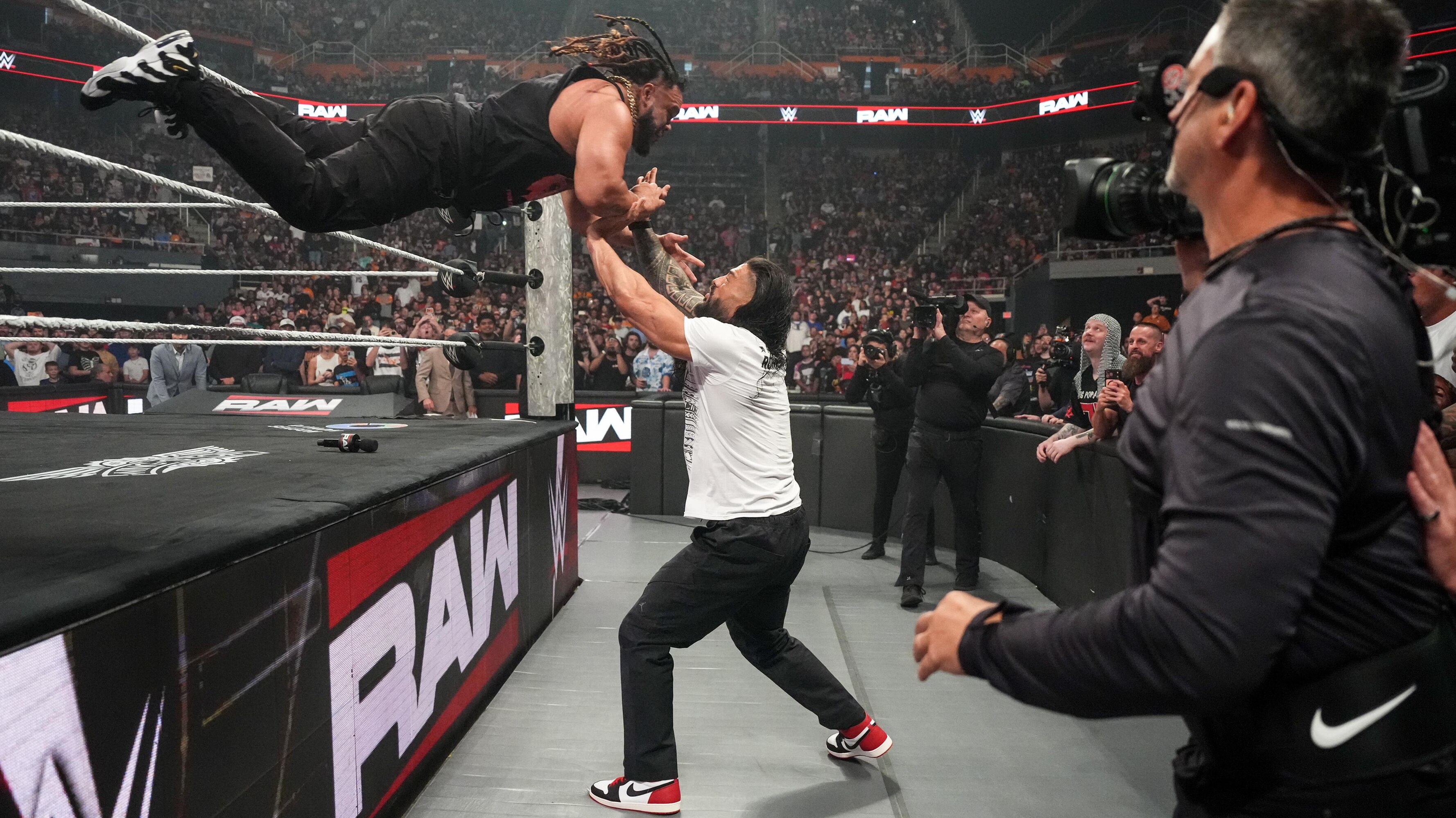 Predicting the Next Wrinkle in Roman Reigns vs. Jacob Fatu Blood Feud on WWE Raw