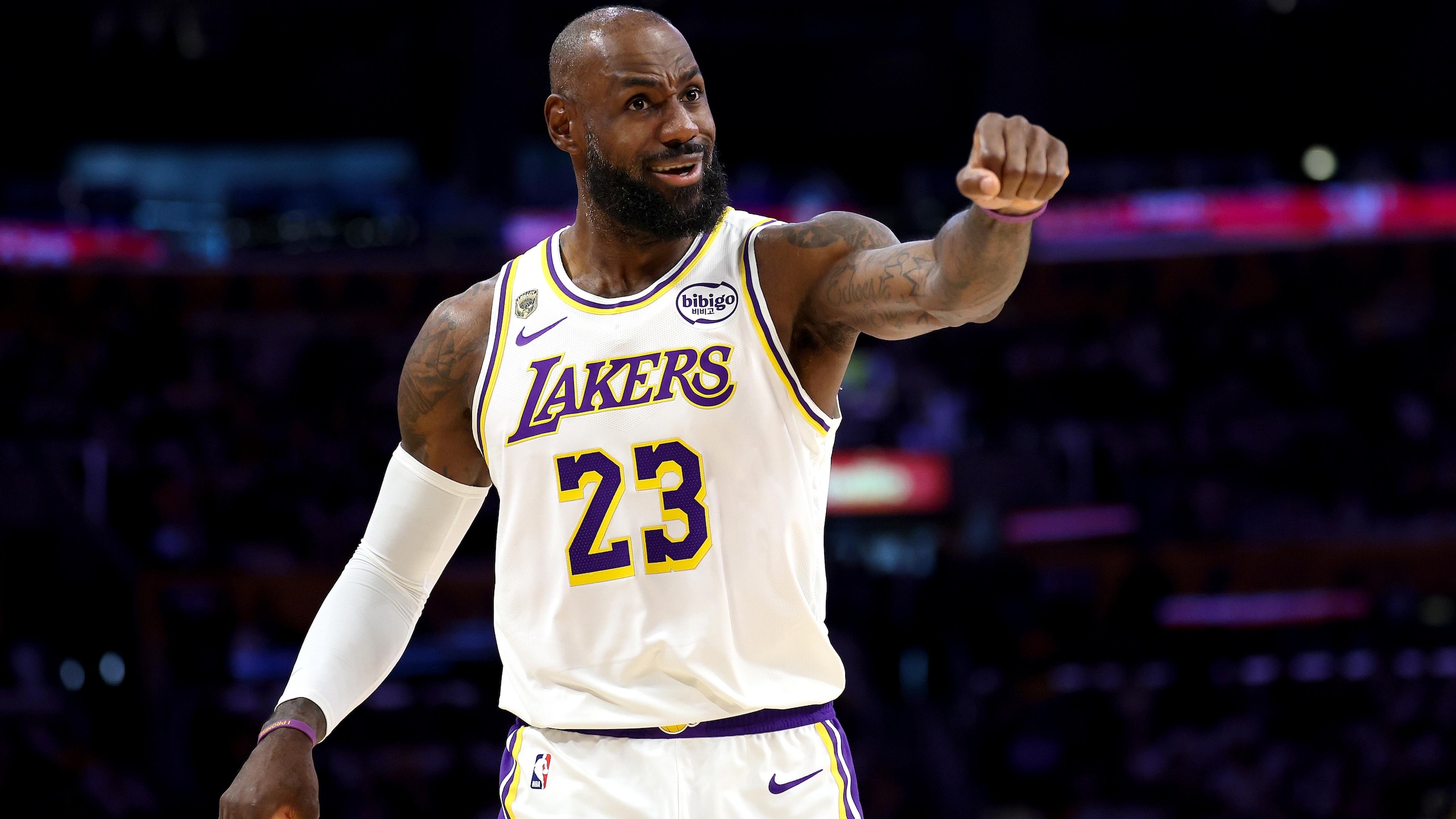 Oklahoma City Thunder v Los Angeles Lakers - Game Three