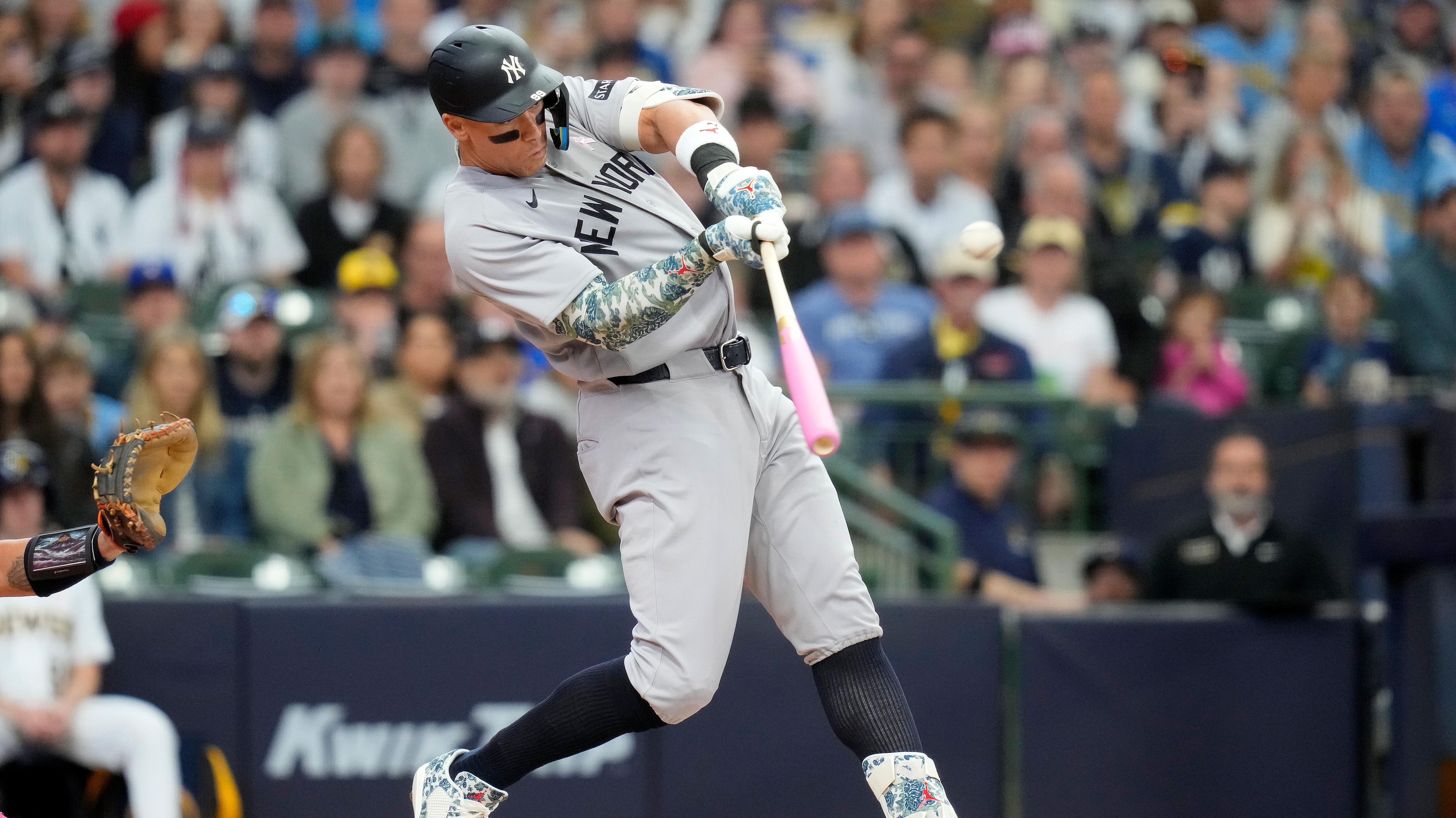 New York Yankees v Milwaukee Brewers