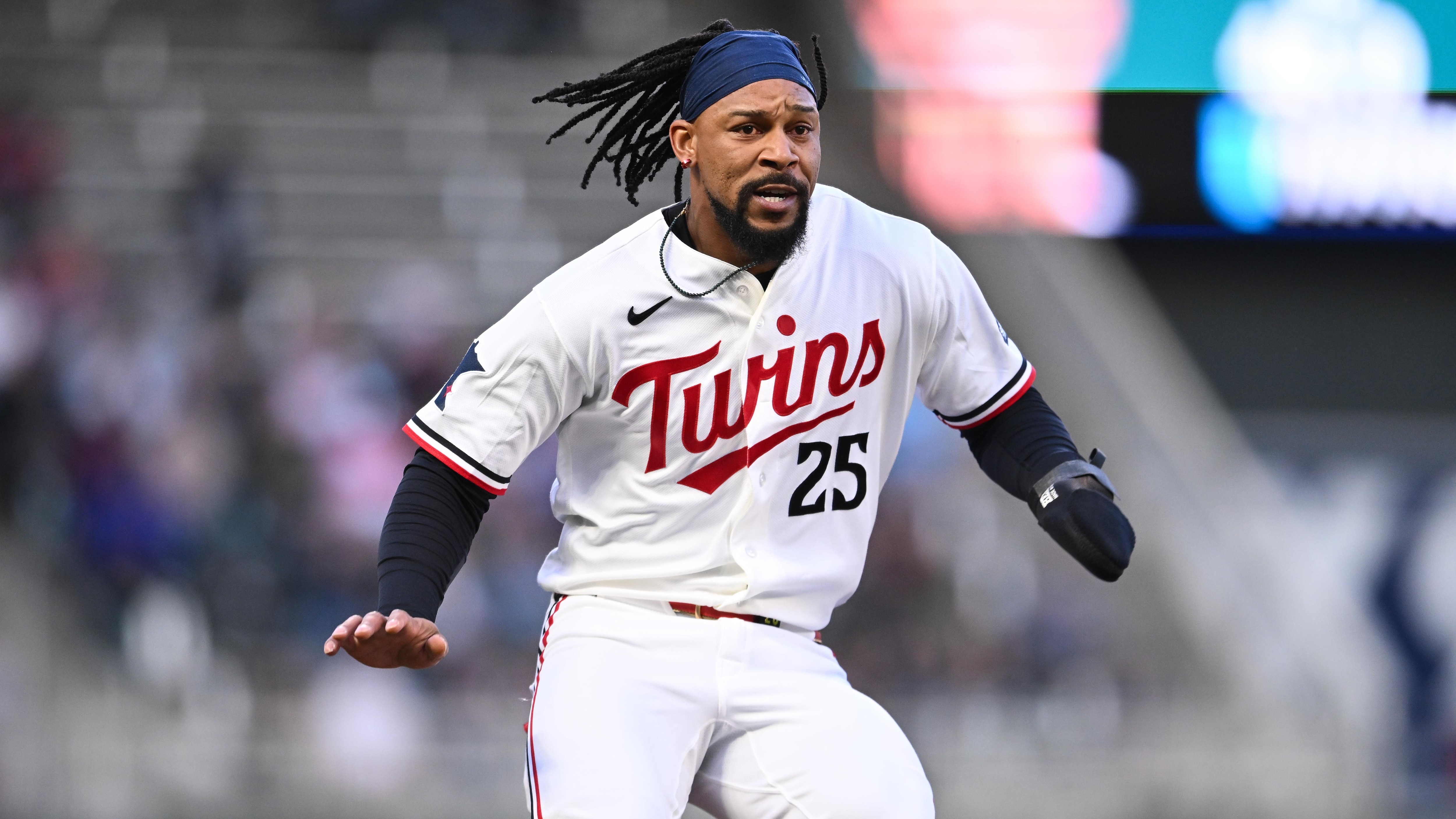 Miami Marlins v Minnesota Twins