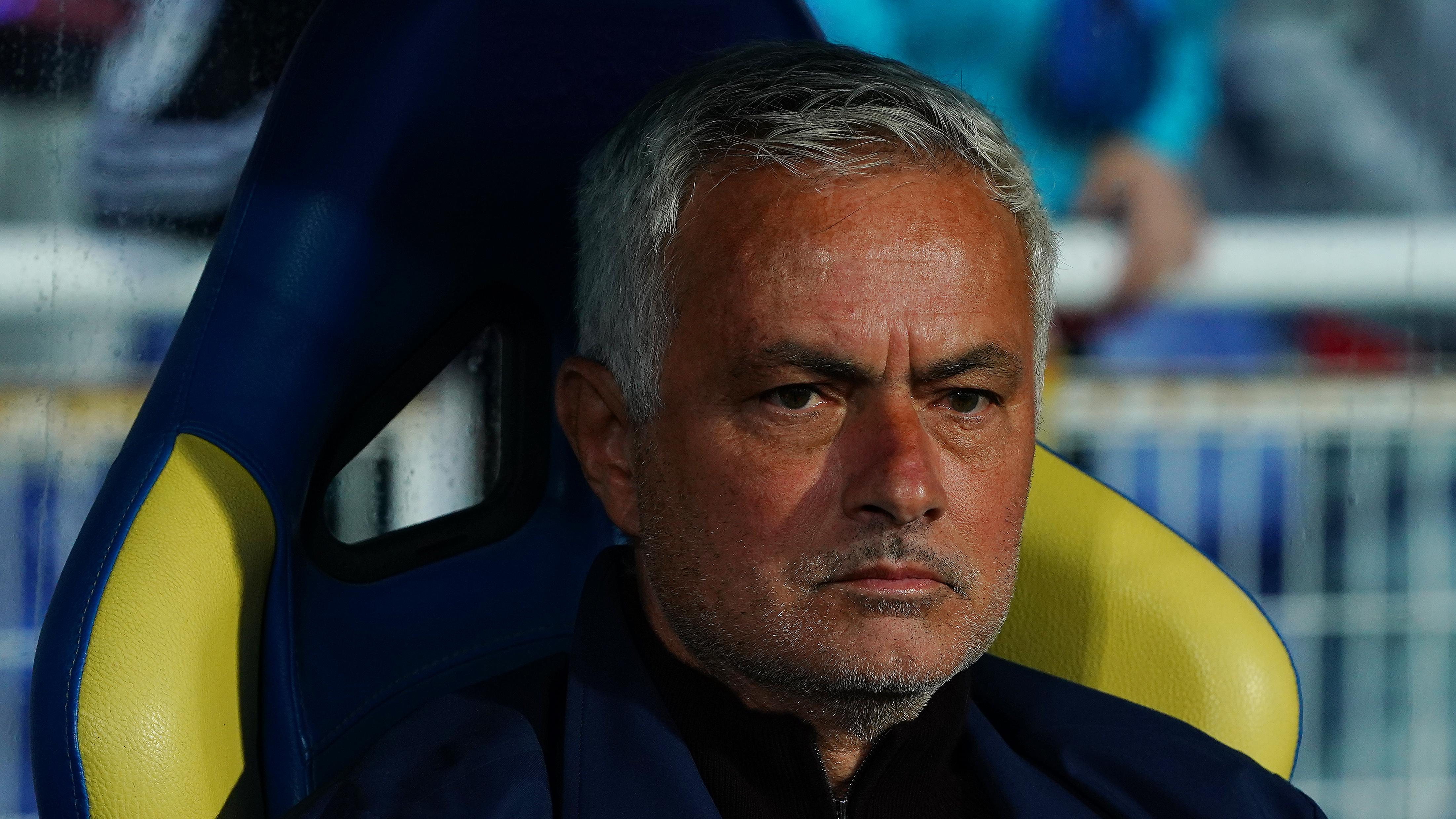 GD Estoril Praia v SL Benfica - Primeira Liga