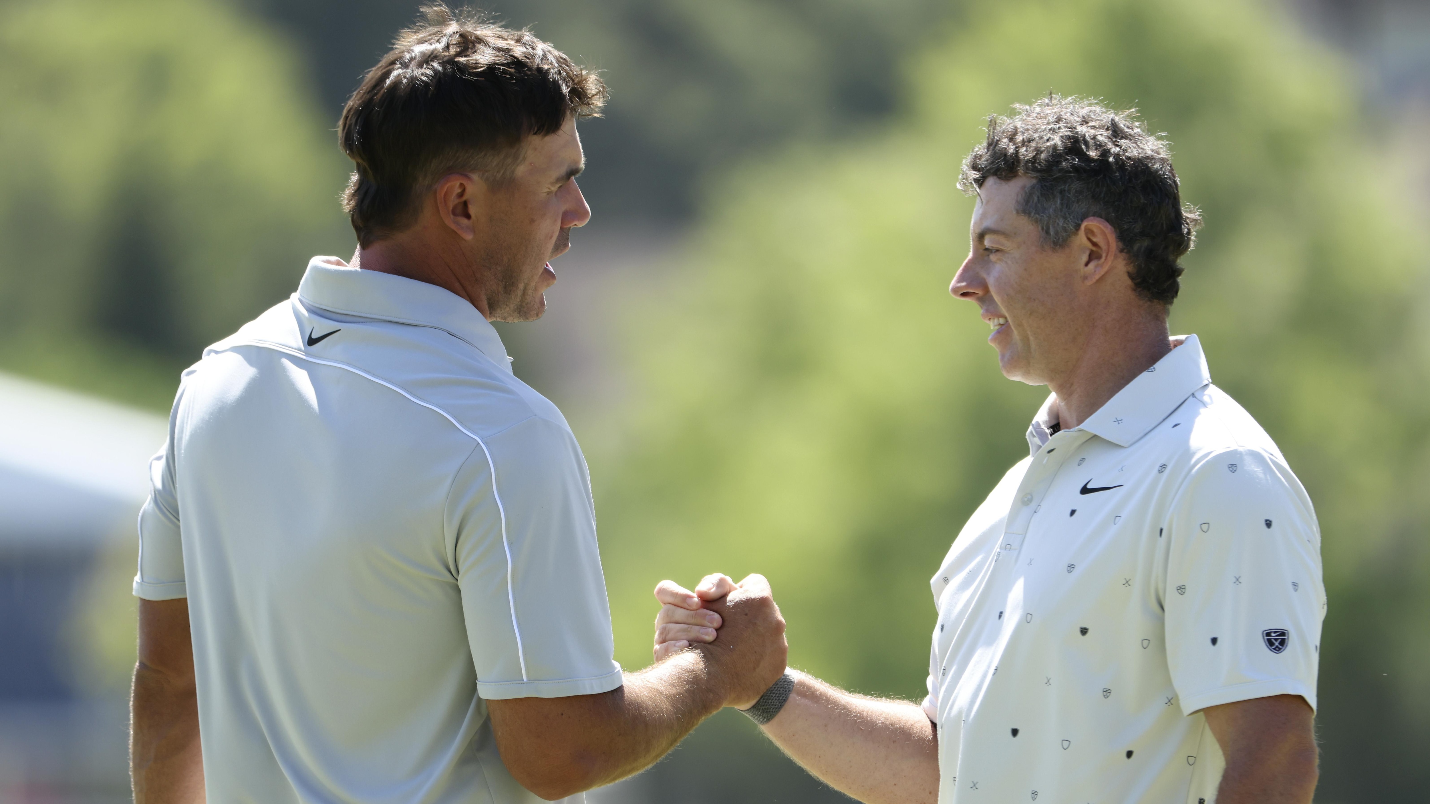 bleacherreport.com - Zach Bachar - Rory McIlroy Shows Off $250K Omega Watch to Brooks Koepka in Trending Photo From PGA Championship