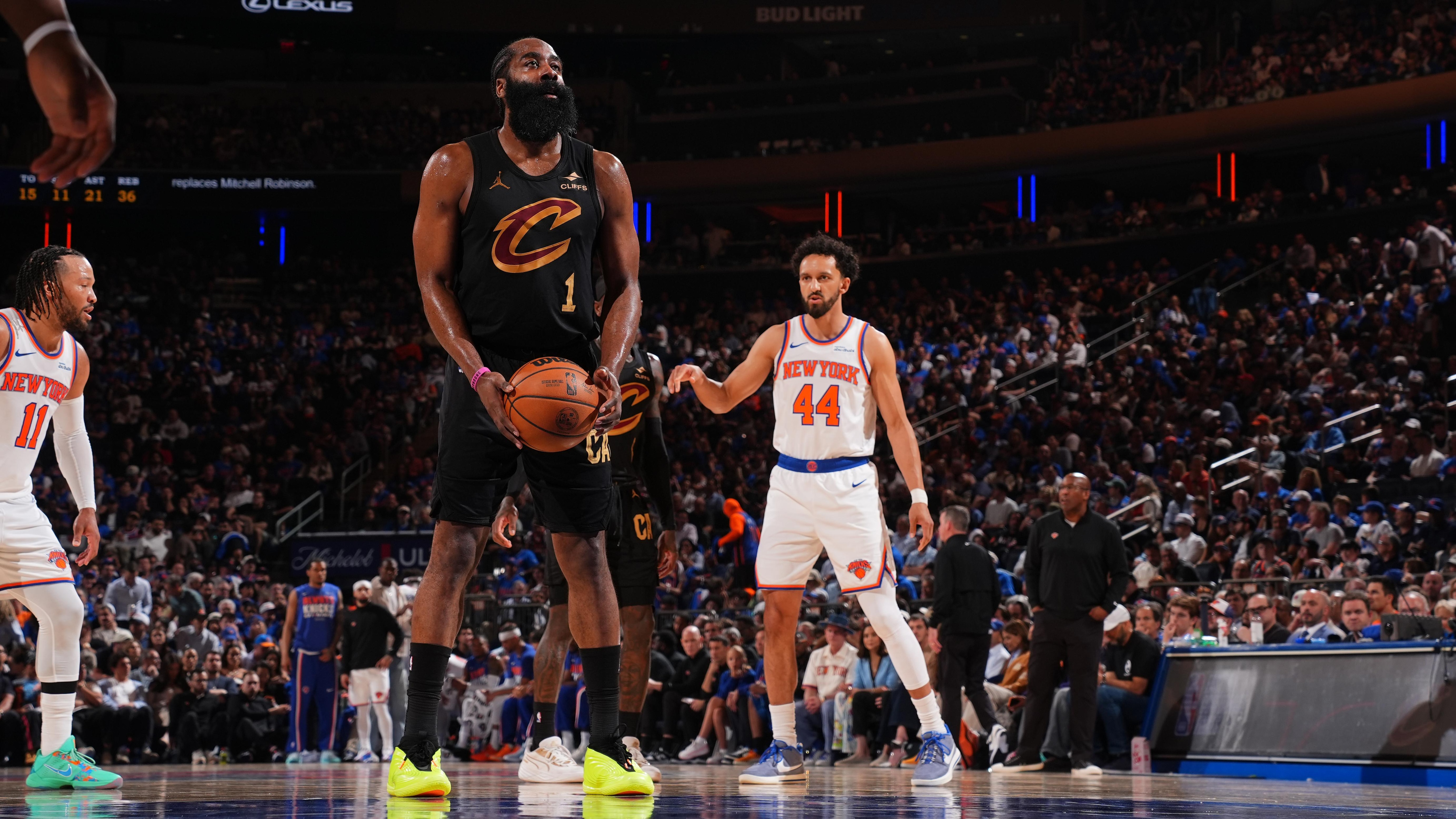 Cleveland Cavaliers v New York Knicks - Game One Cleveland Cavaliers v New York Knicks - Game One