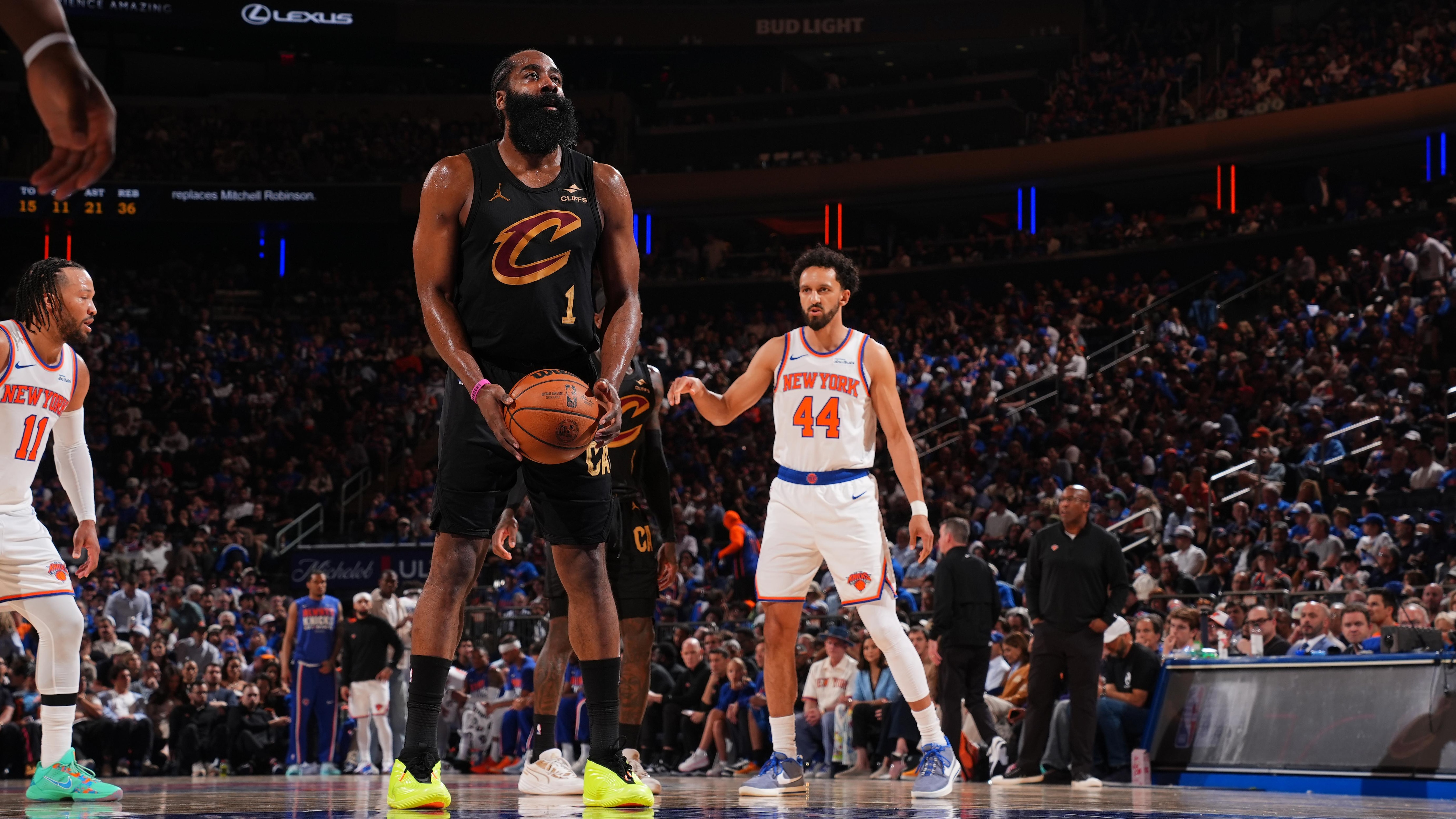 Cleveland Cavaliers v New York Knicks - Game One