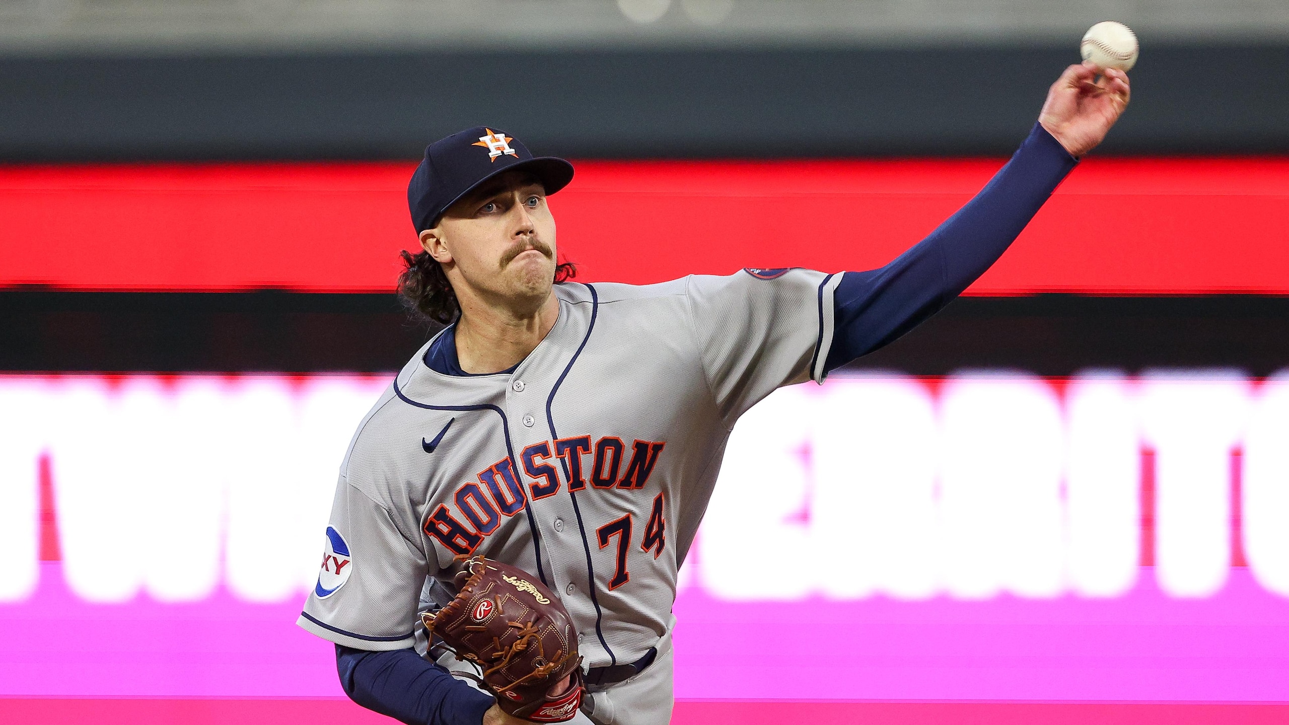 Houston Astros v Minnesota Twins