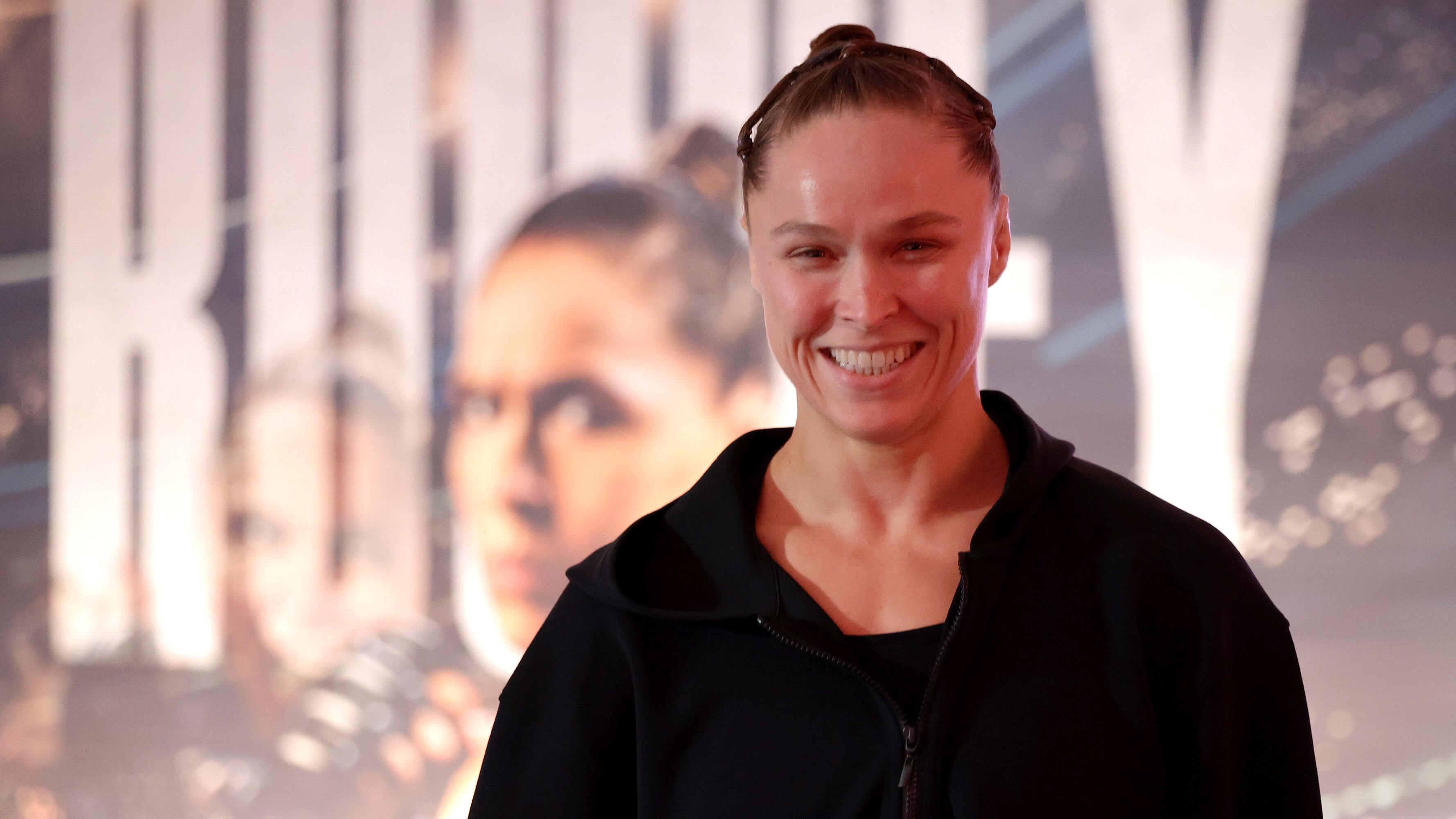 Ronda Rousey vs. Gina Carano Judges' Scorecards, Fight Stats and Prize Money