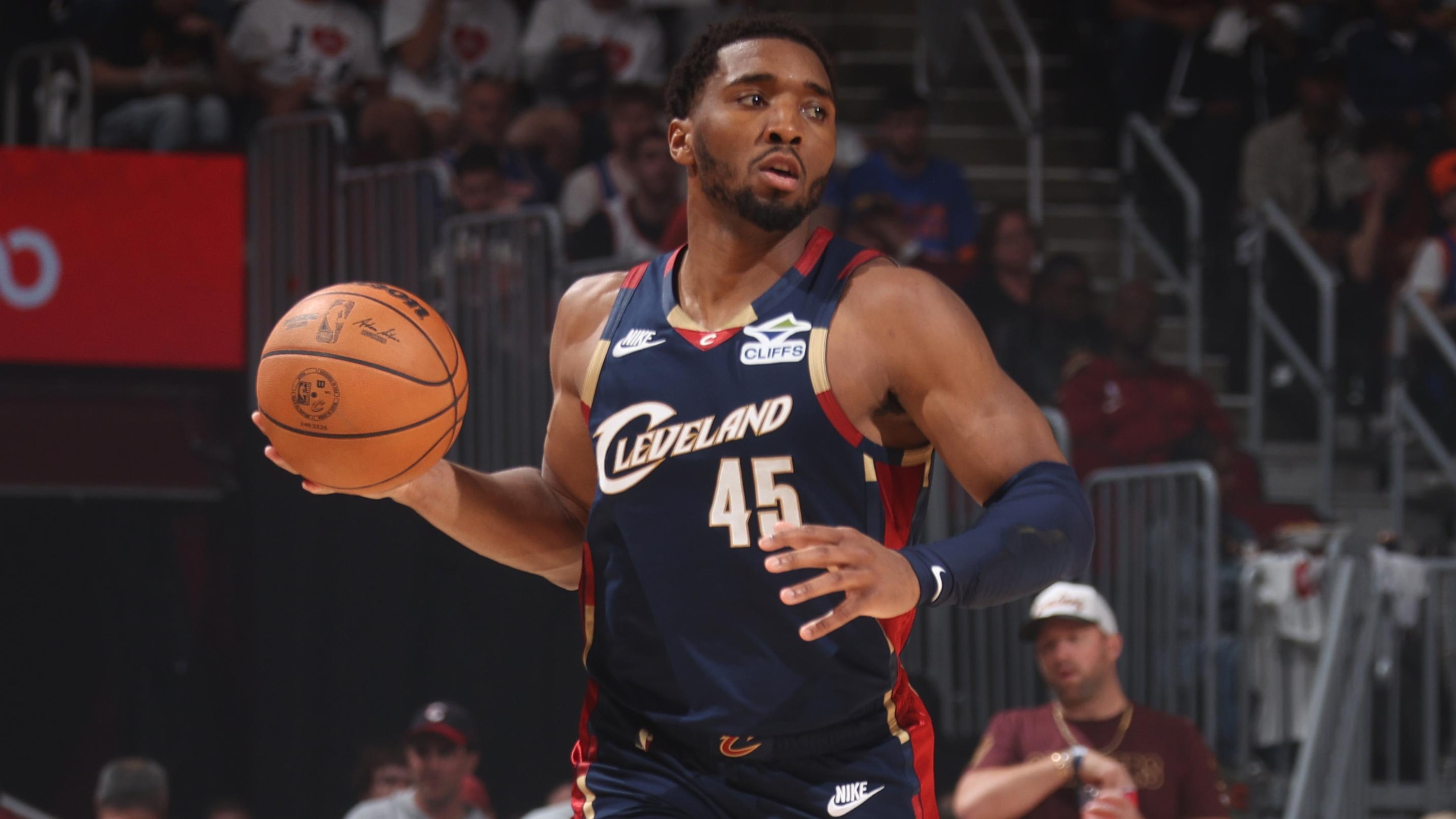 Donovan Mitchell Gets Vote of Confidence from Cavs GM Despite NBA Playoffs Sweep vs. Knicks