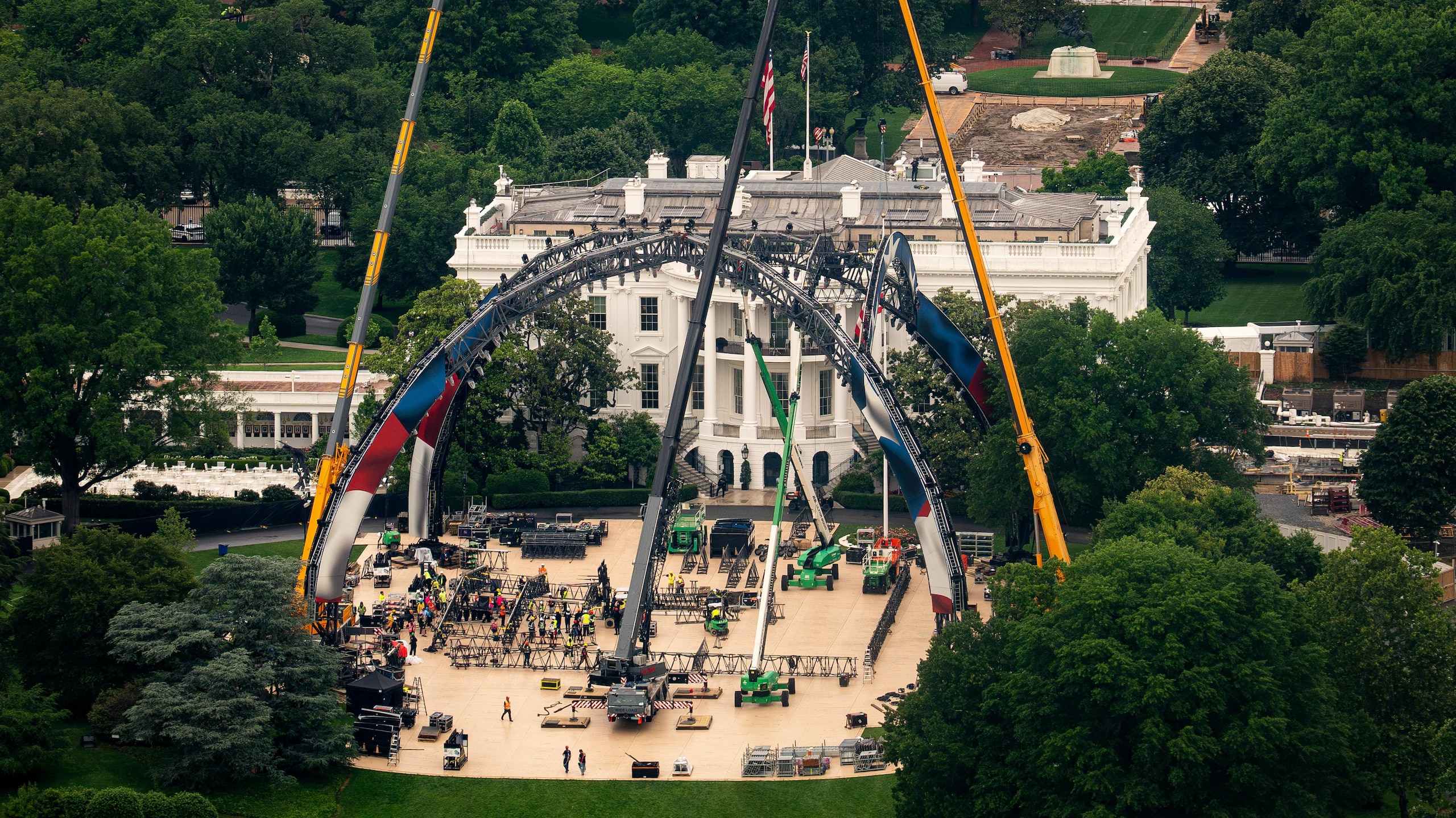 Preparations Ahead Of UFC Fight At White House Preparations Ahead Of UFC Fight At White House