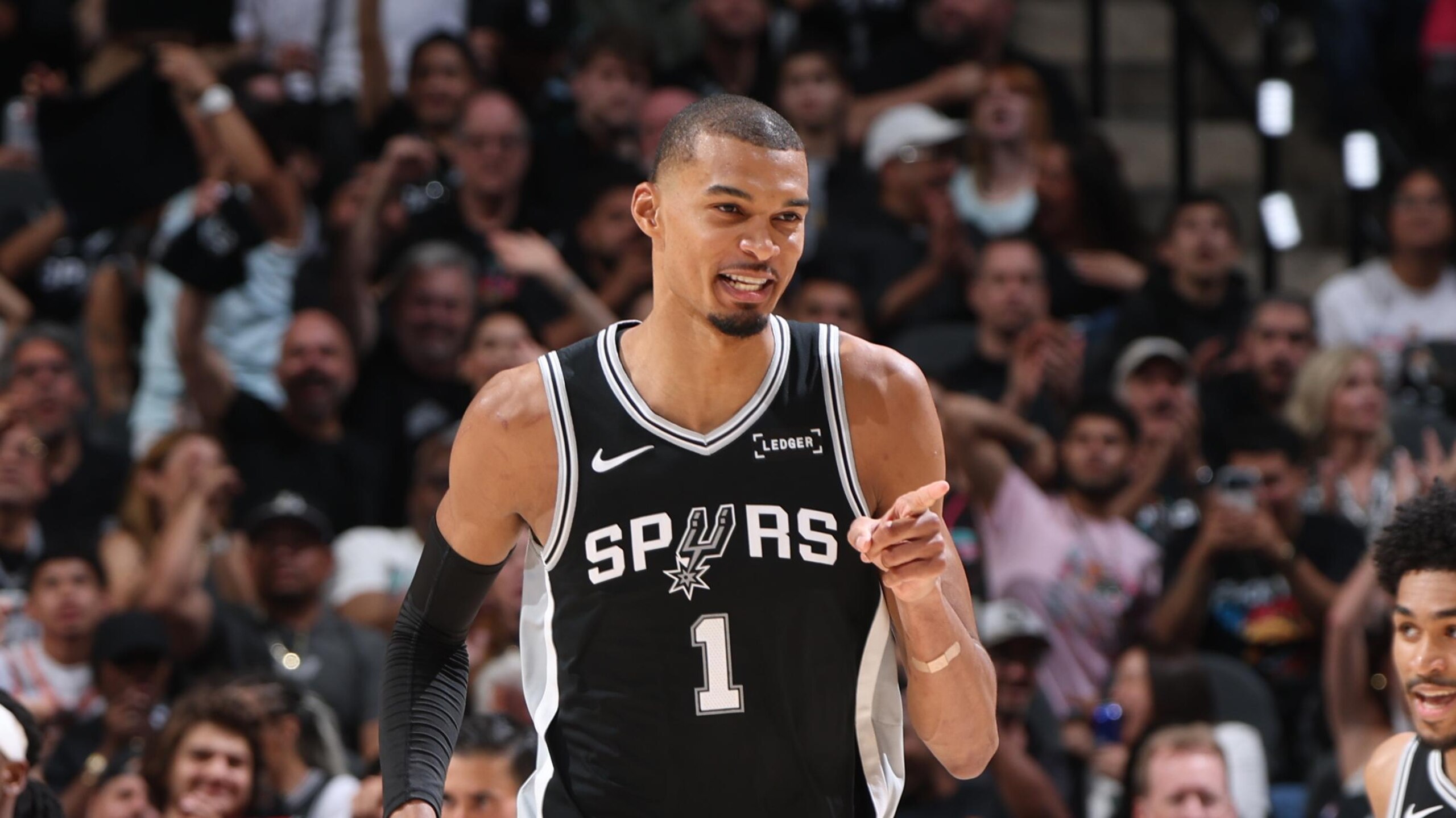 Oklahoma City Thunder v San Antonio Spurs - Game Six