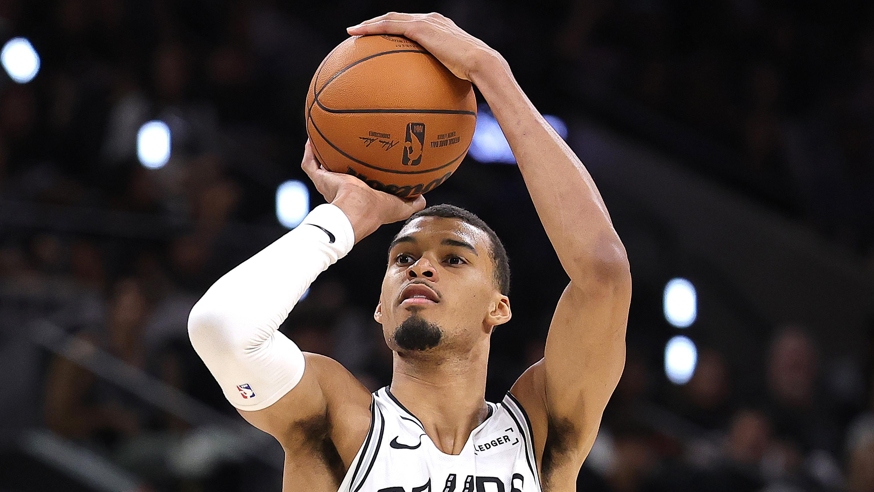 Oklahoma City Thunder v San Antonio Spurs - Game Four