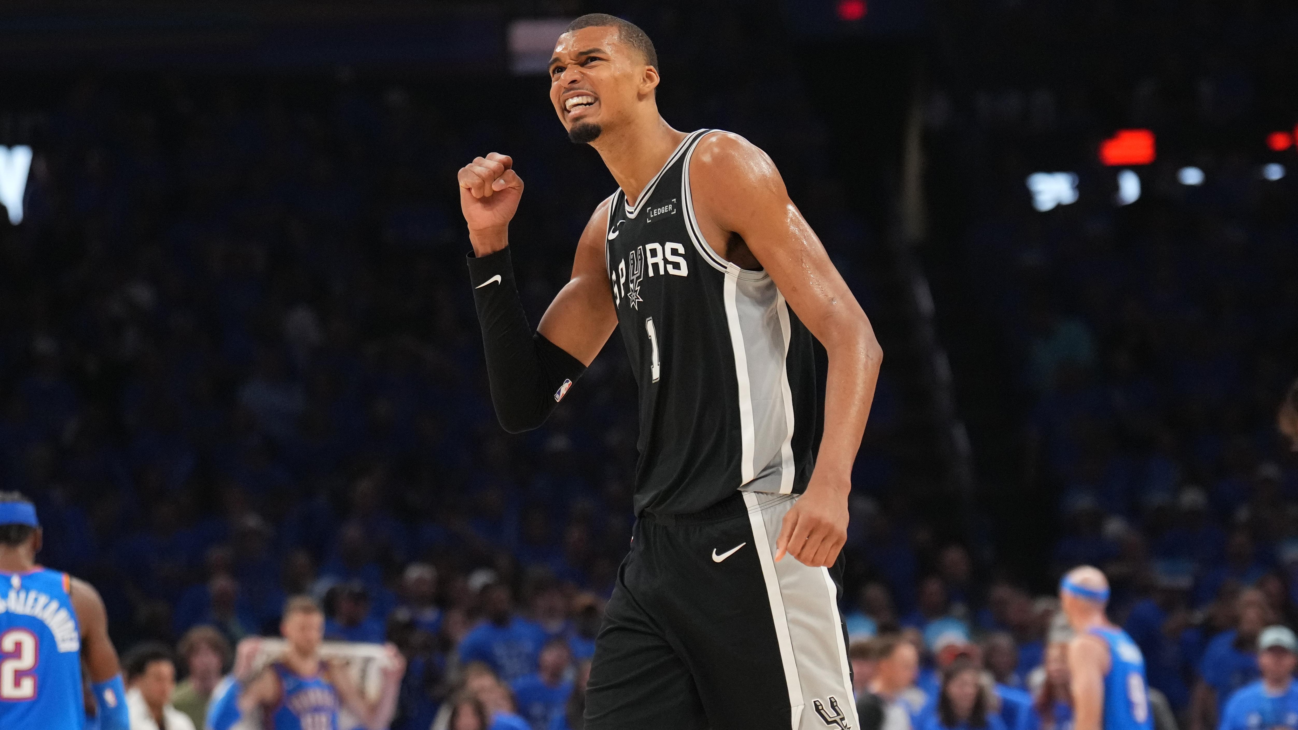 San Antonio Spurs v Oklahoma City Thunder - Game Seven San Antonio Spurs v Oklahoma City Thunder - Game Seven