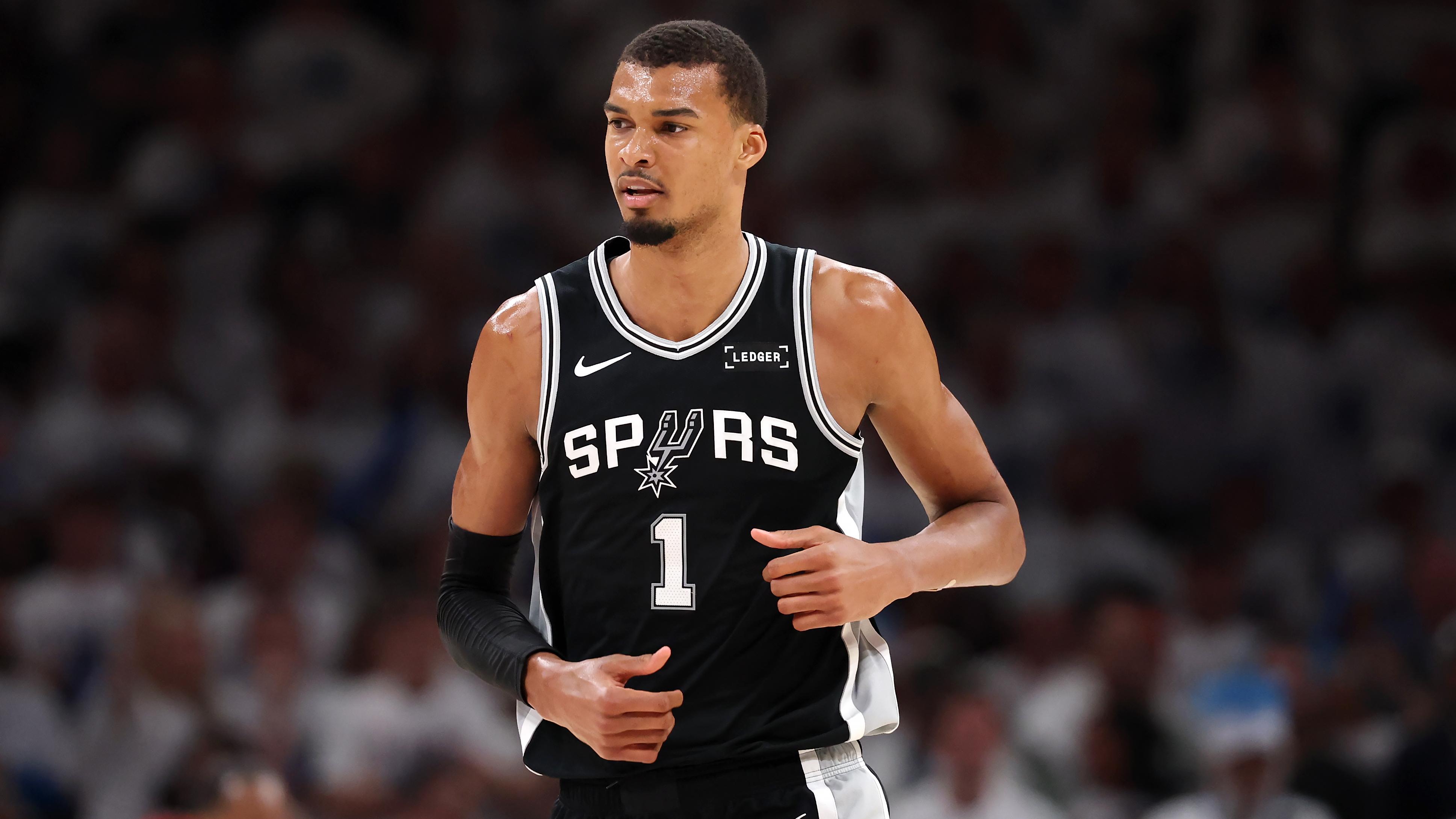San Antonio Spurs v Oklahoma City Thunder - Game Five
