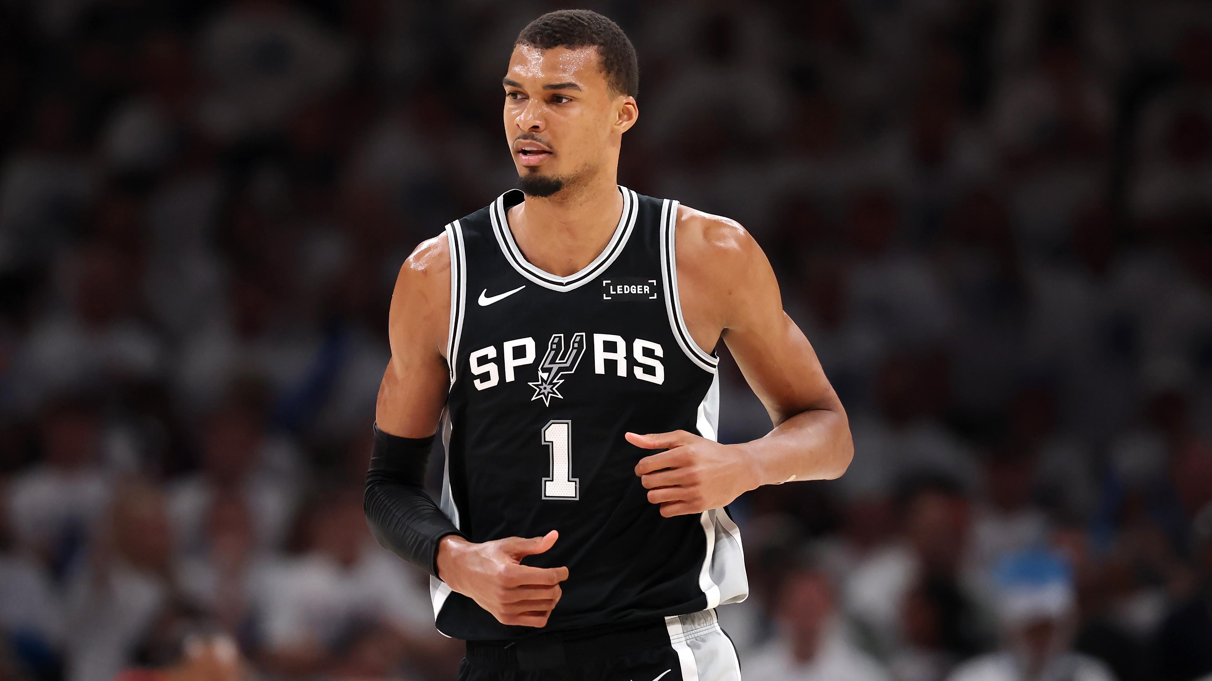 San Antonio Spurs v Oklahoma City Thunder - Game Five San Antonio Spurs v Oklahoma City Thunder - Game Five