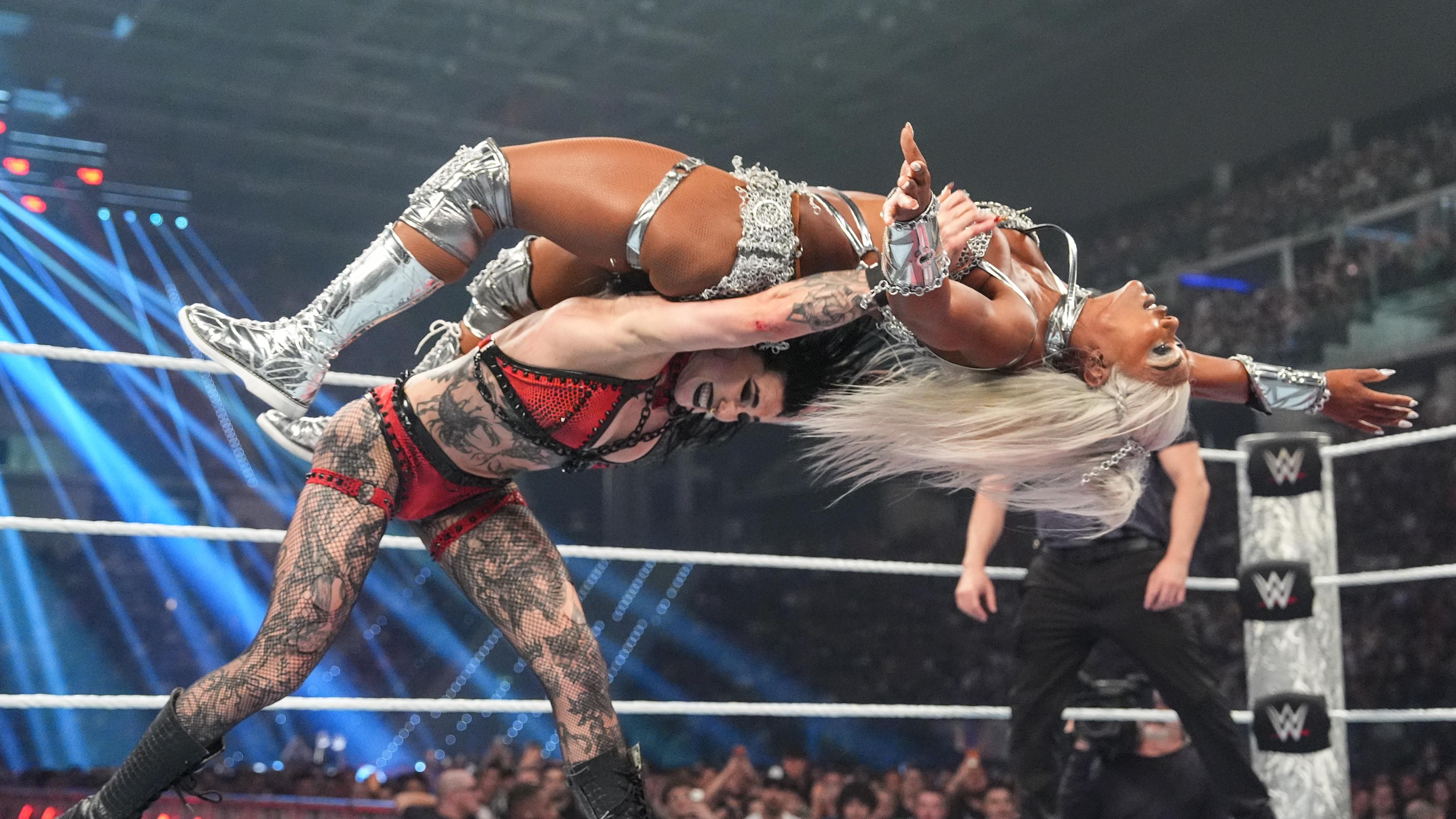 WWE: Saturday Night's Main Event WWE: Saturday Night's Main Event
