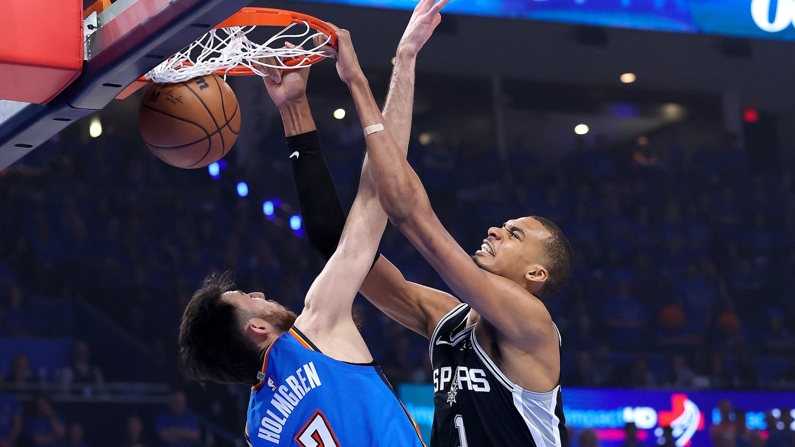San Antonio Spurs v Oklahoma City Thunder - Game Seven