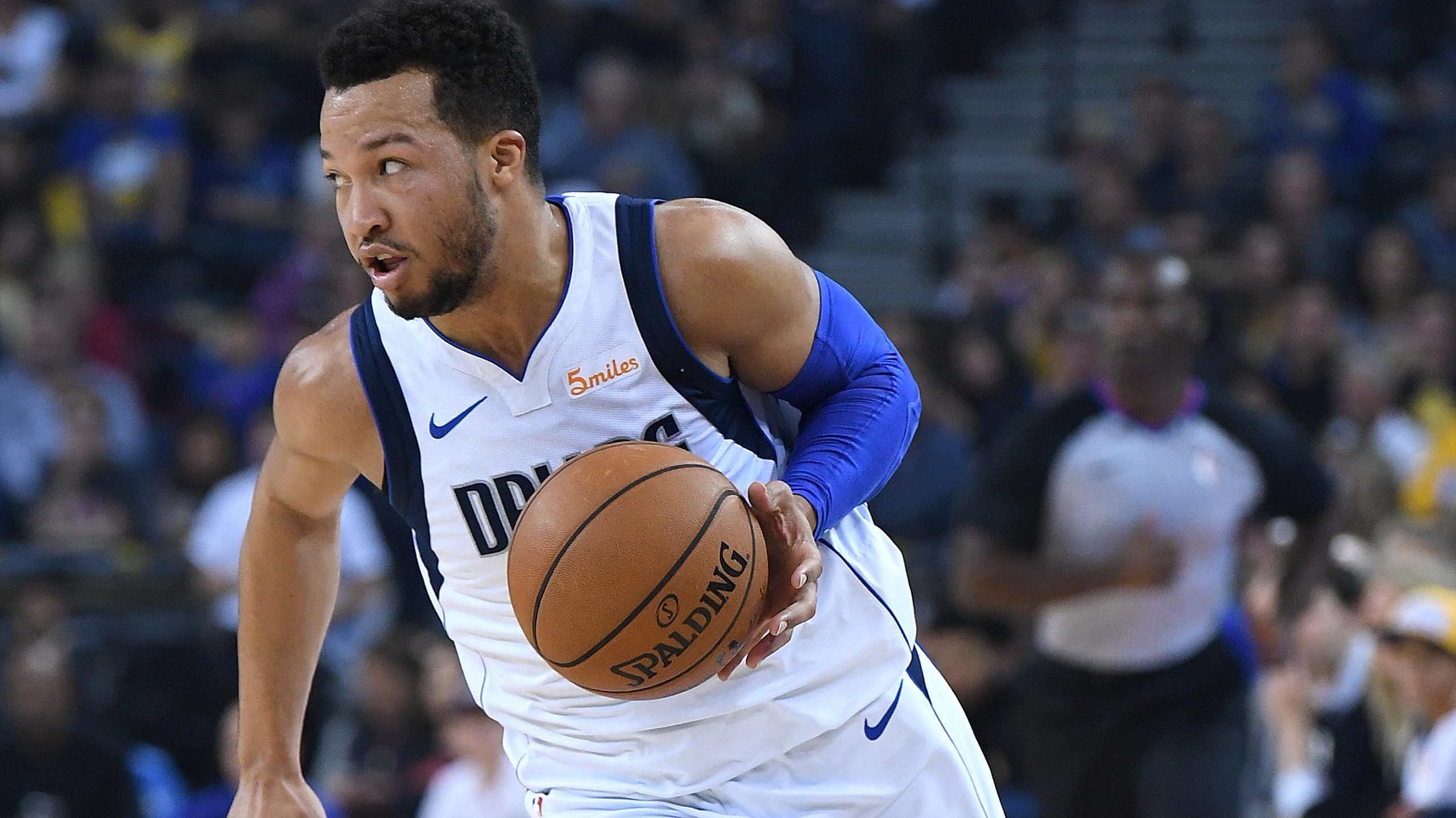 Dallas Mavericks v Golden State Warriors Dallas Mavericks v Golden State Warriors