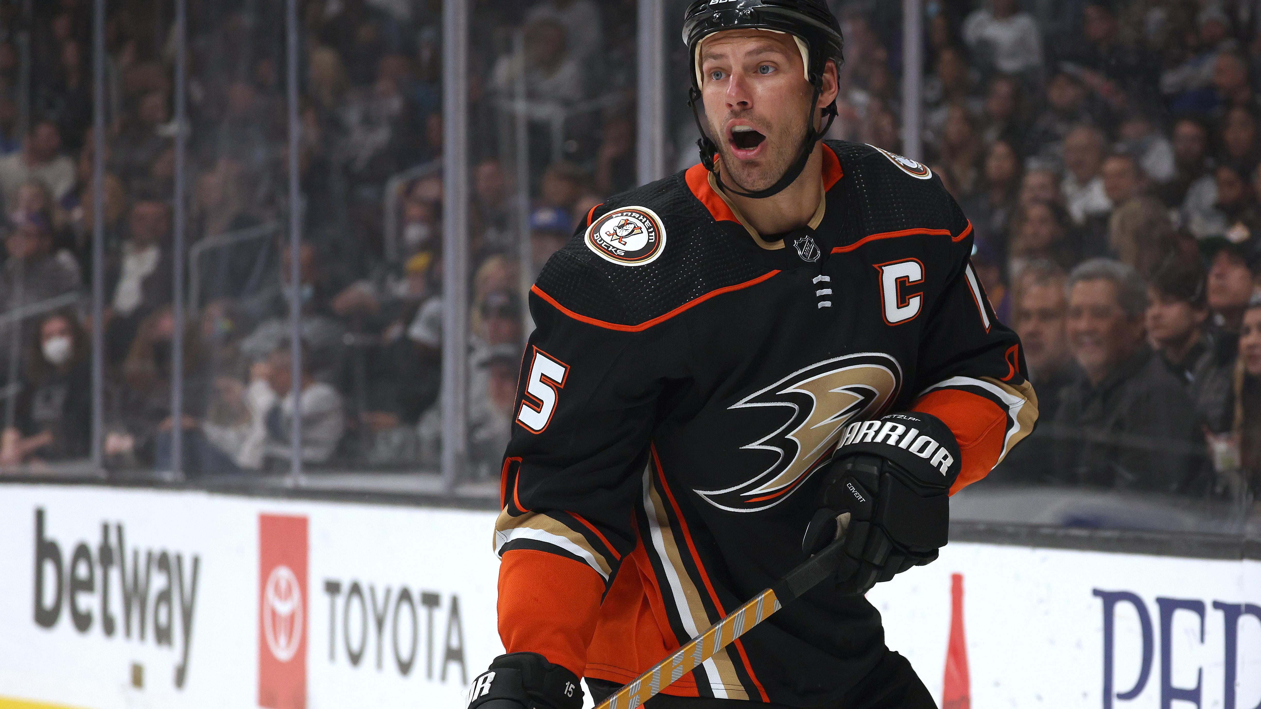 Anaheim Ducks v Los Angeles Kings Anaheim Ducks v Los Angeles Kings