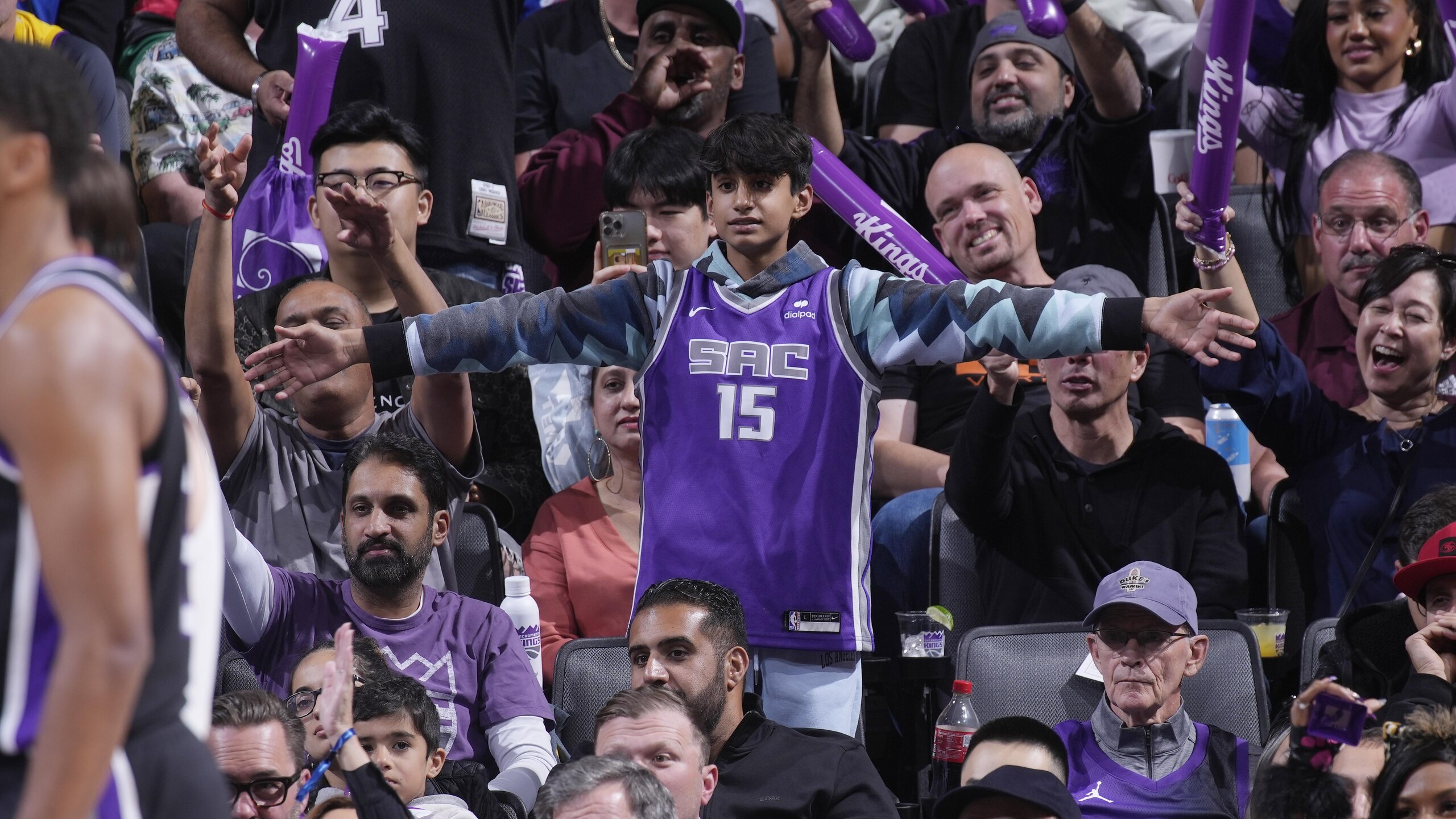 Los Angeles Lakers v Sacramento Kings