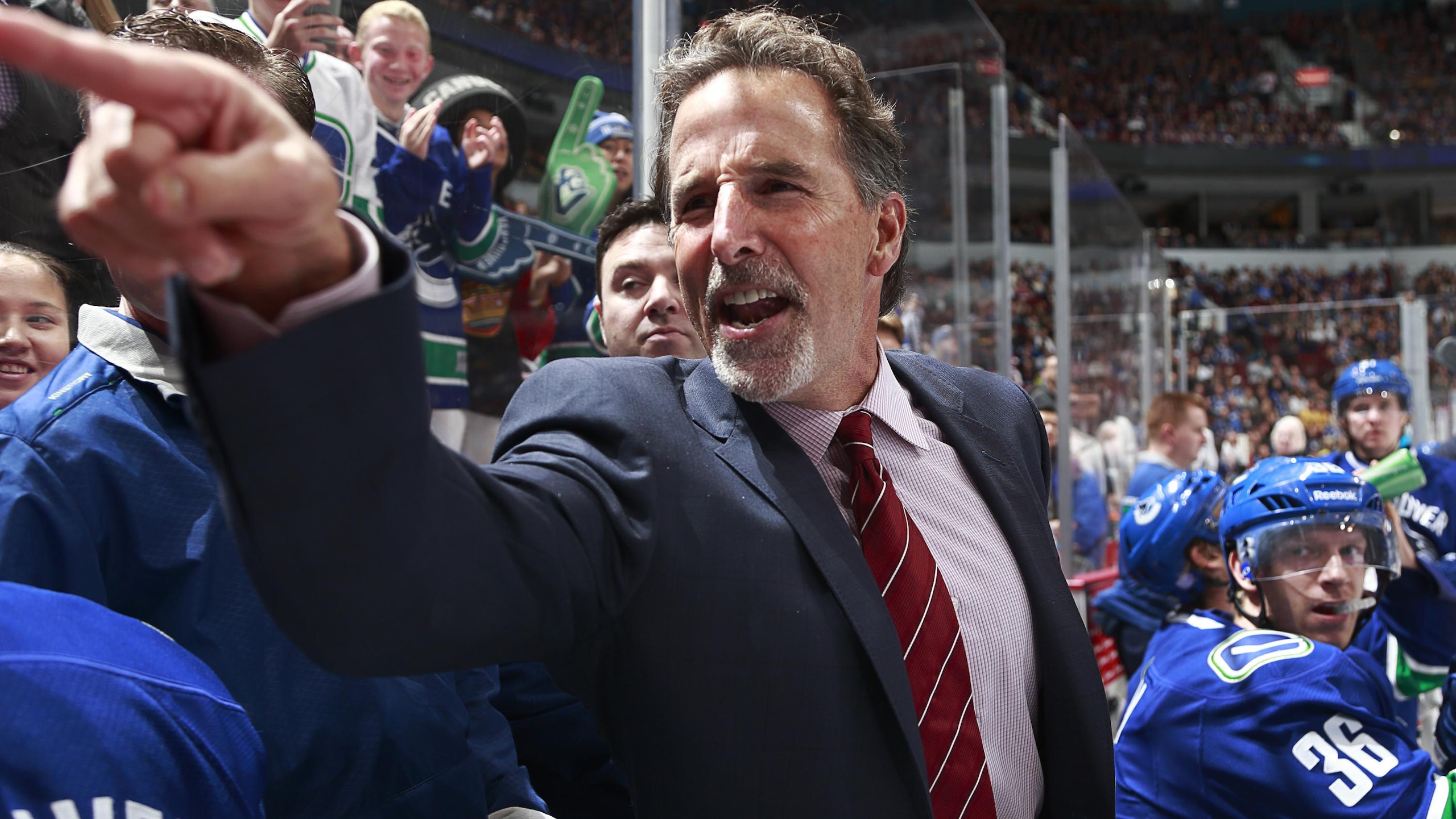 Edmonton Oilers v Vancouver Canucks