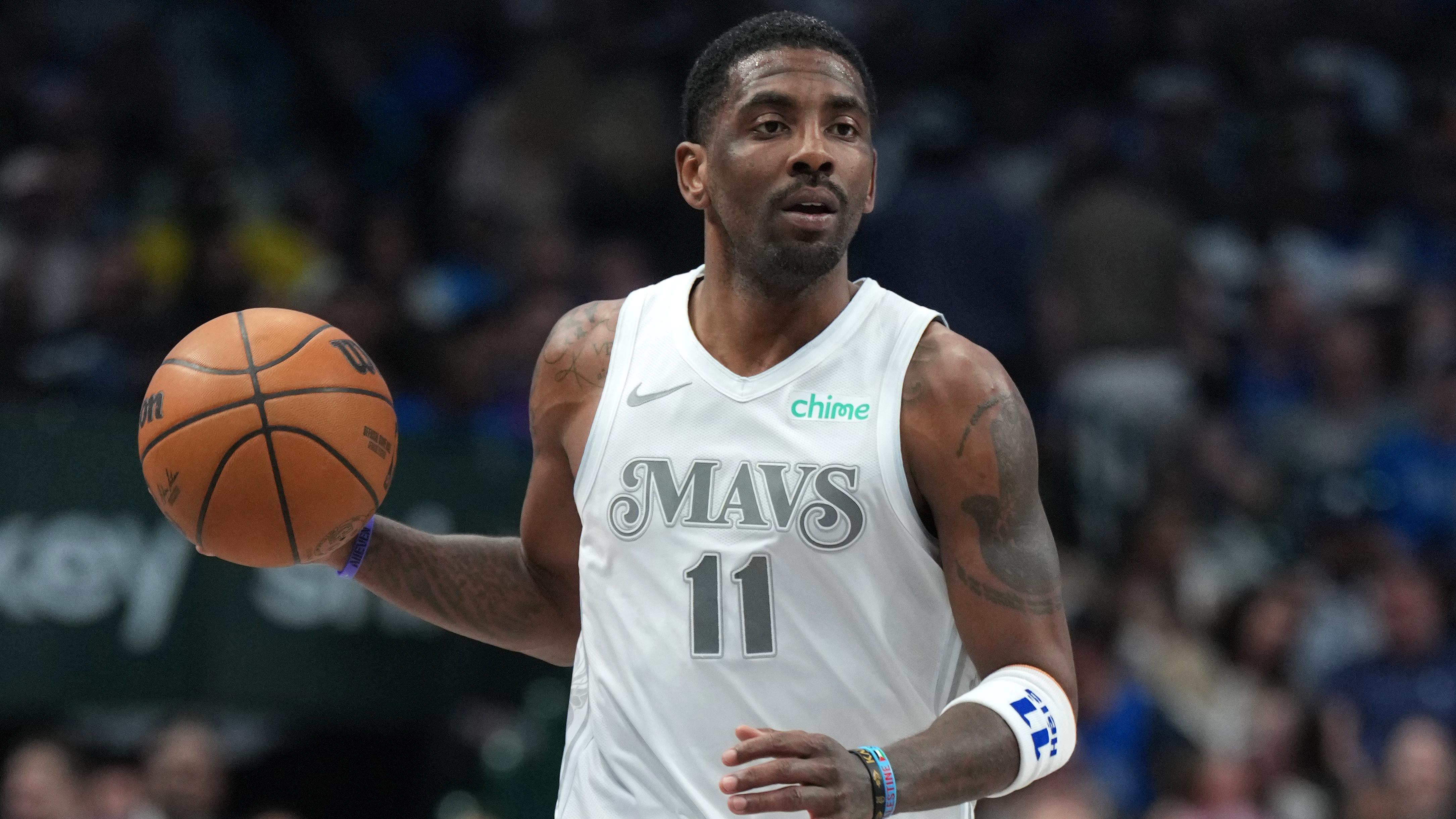 Milwaukee Bucks v Dallas Mavericks Milwaukee Bucks v Dallas Mavericks