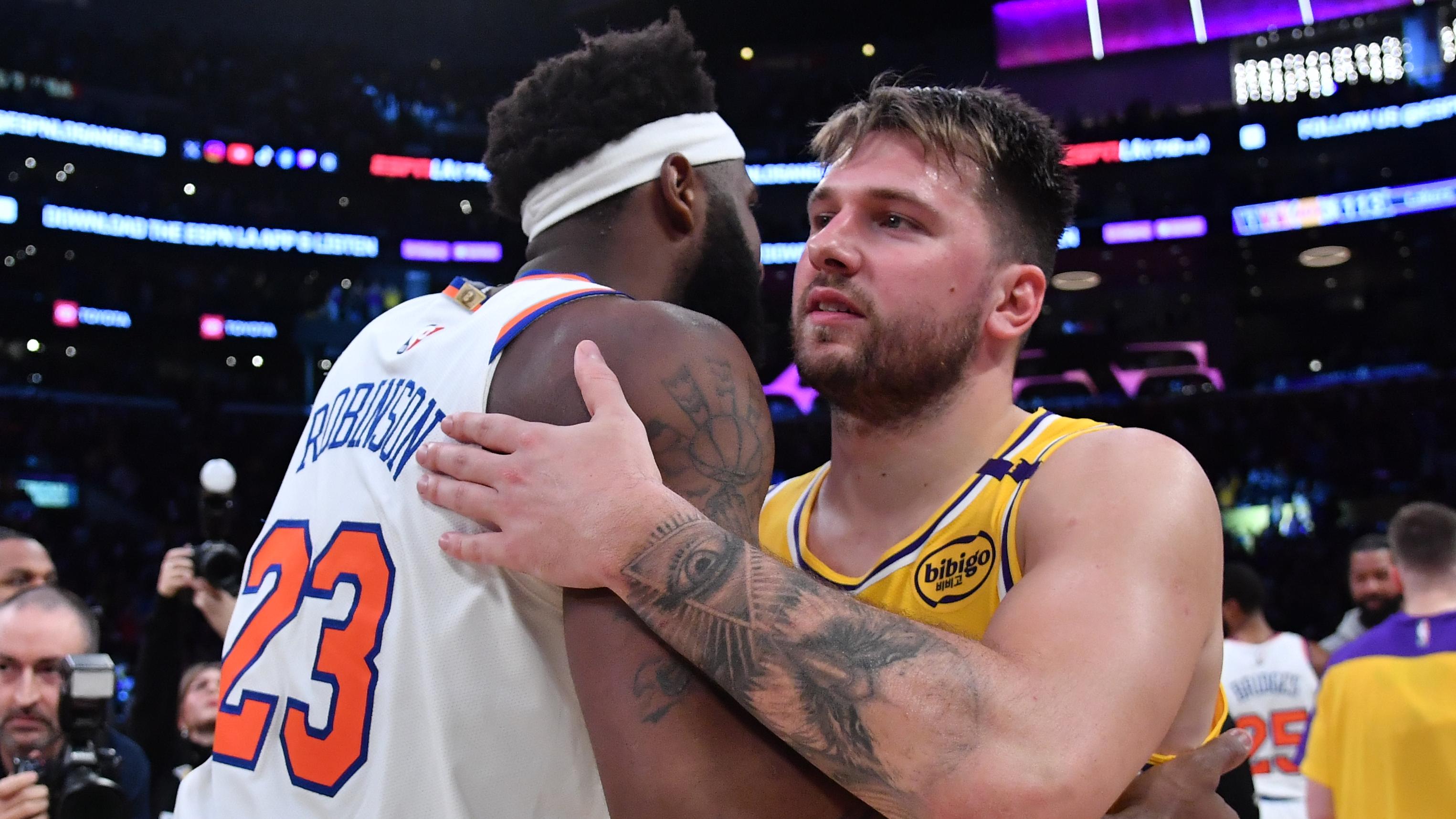New York Knicks v Los Angeles Lakers