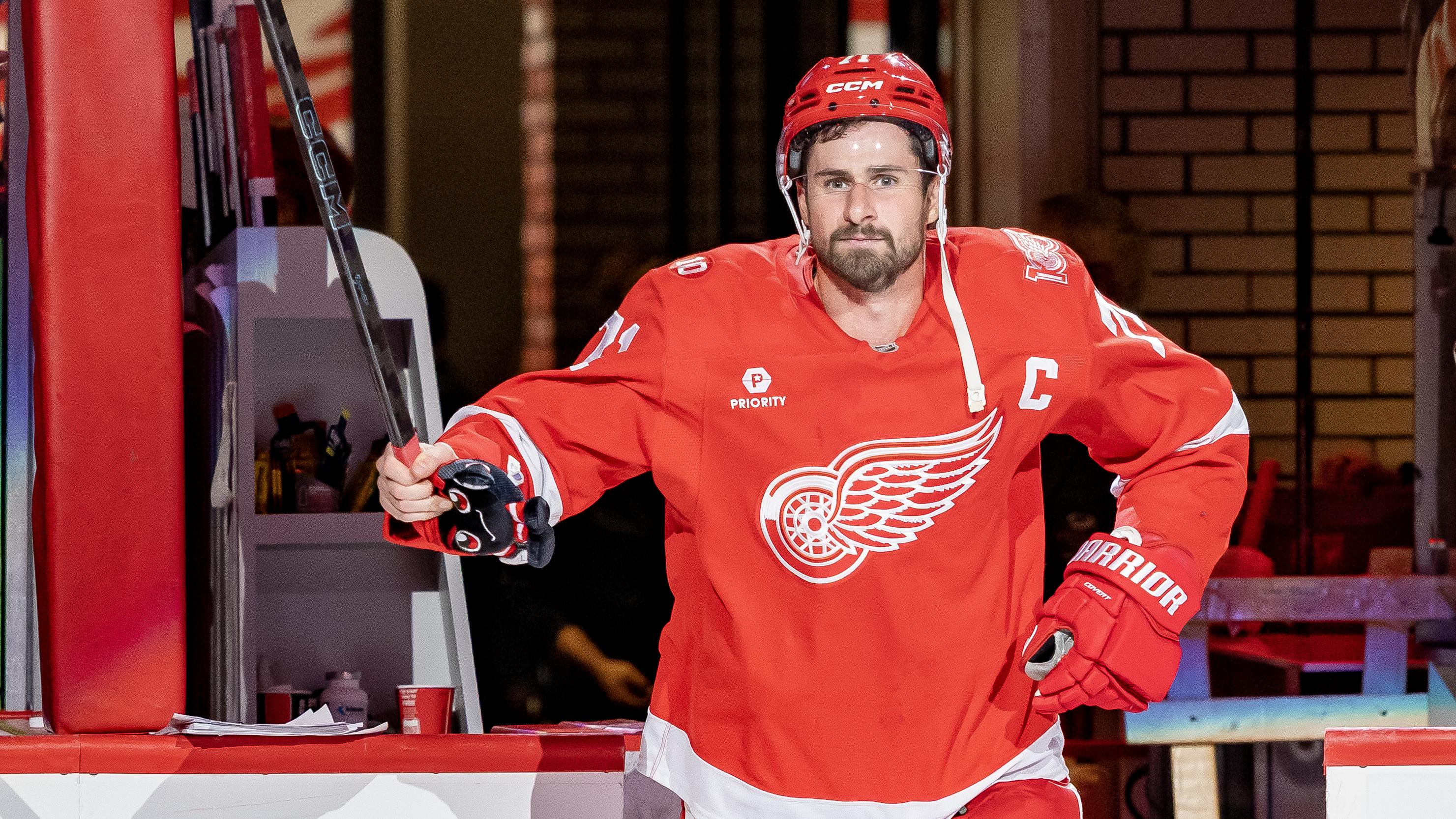 Edmonton Oilers v Detroit Red Wings