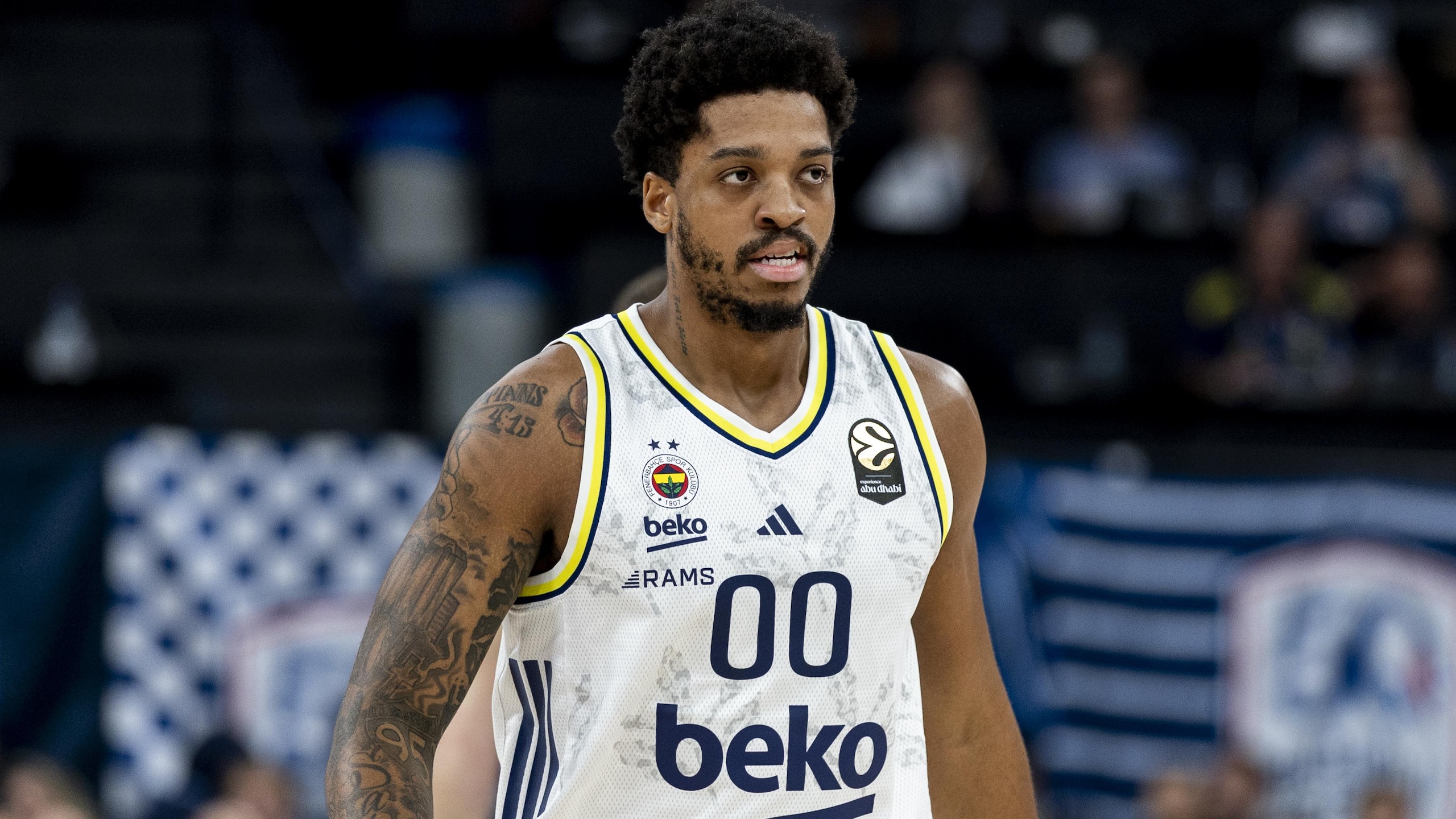Anadolu Efes Istanbul v Fenerbahce Beko Istanbul - Euroleague 2025/2026