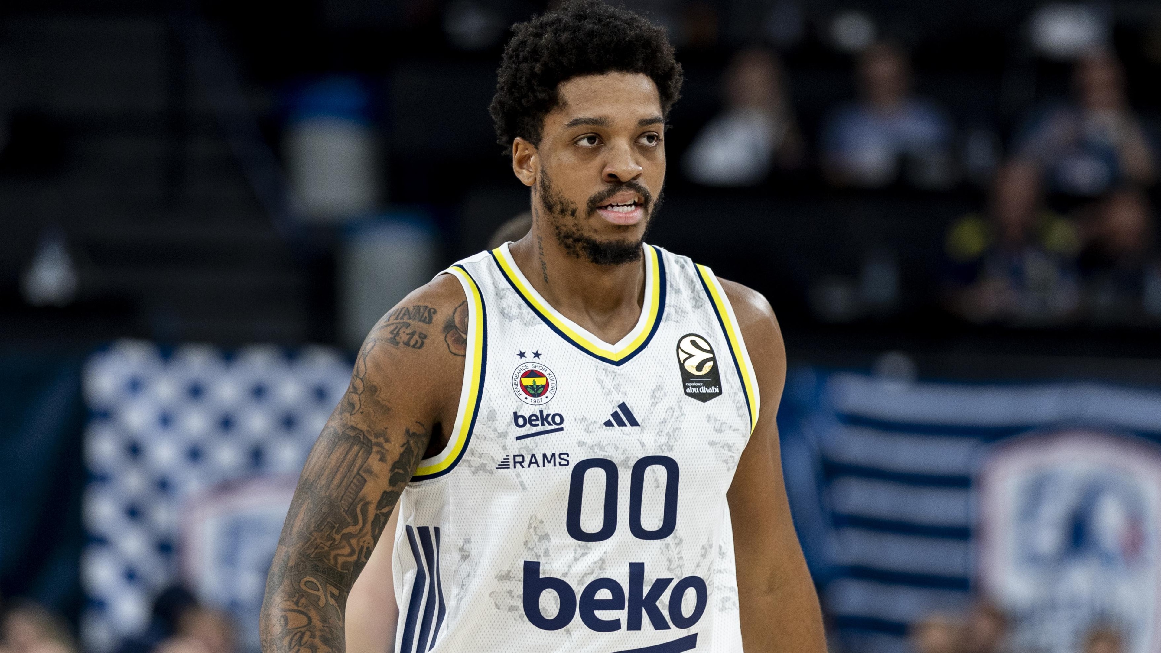 Anadolu Efes Istanbul v Fenerbahce Beko Istanbul - Euroleague 2025/2026