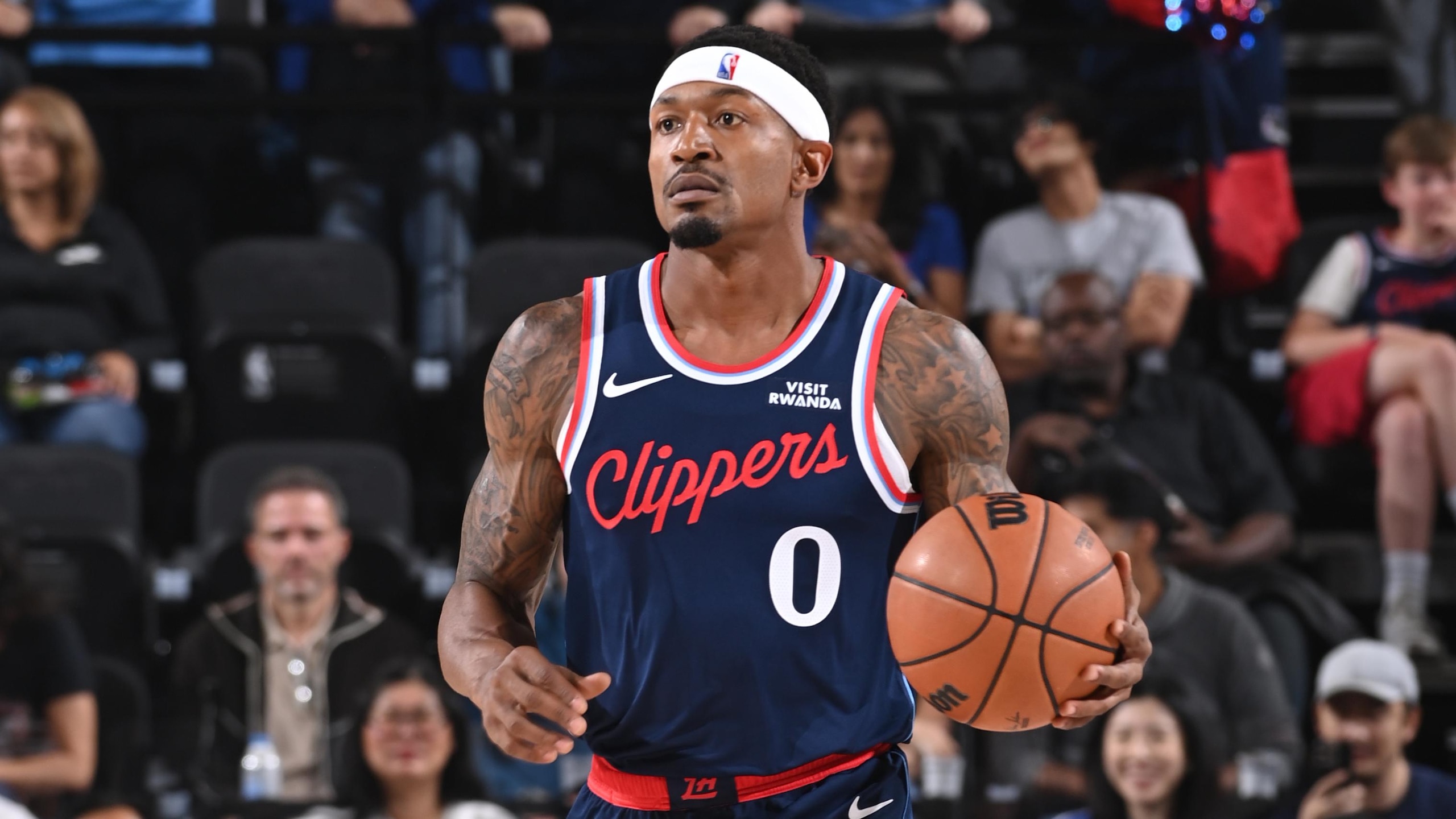 Phoenix Suns v Los Angeles Clippers