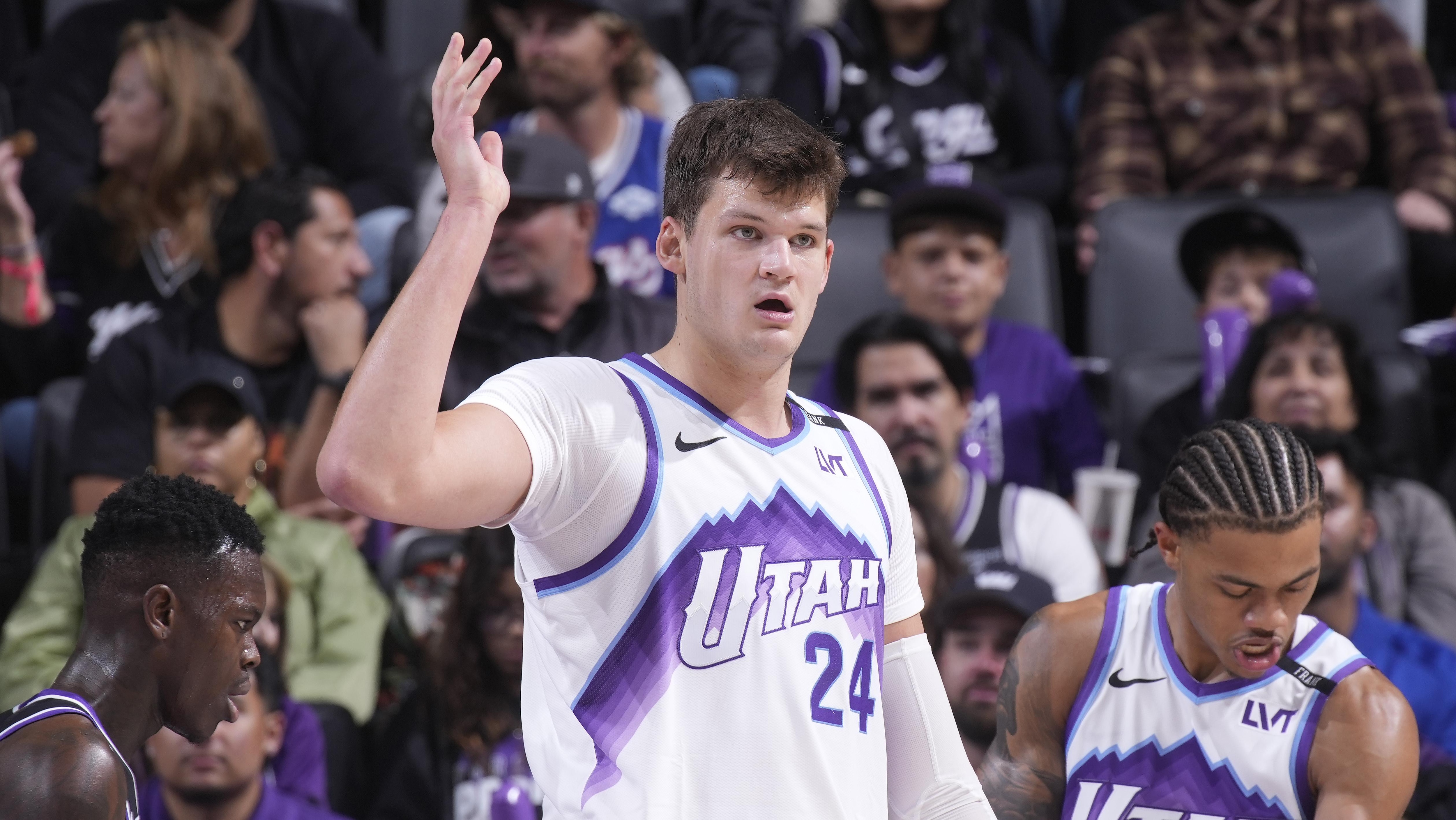 Utah Jazz v Sacramento Kings Utah Jazz v Sacramento Kings