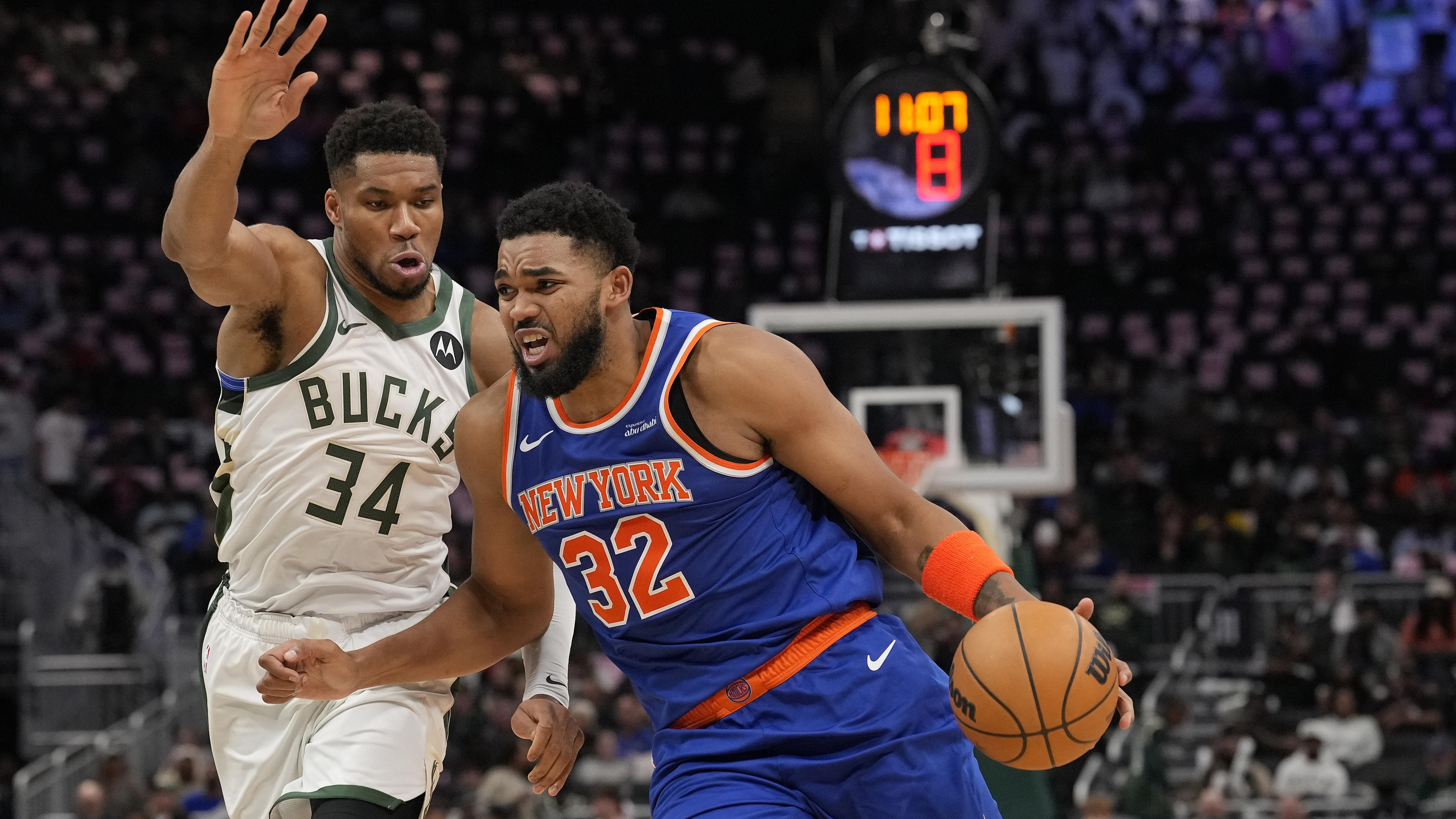 New York Knicks v Milwaukee Bucks New York Knicks v Milwaukee Bucks