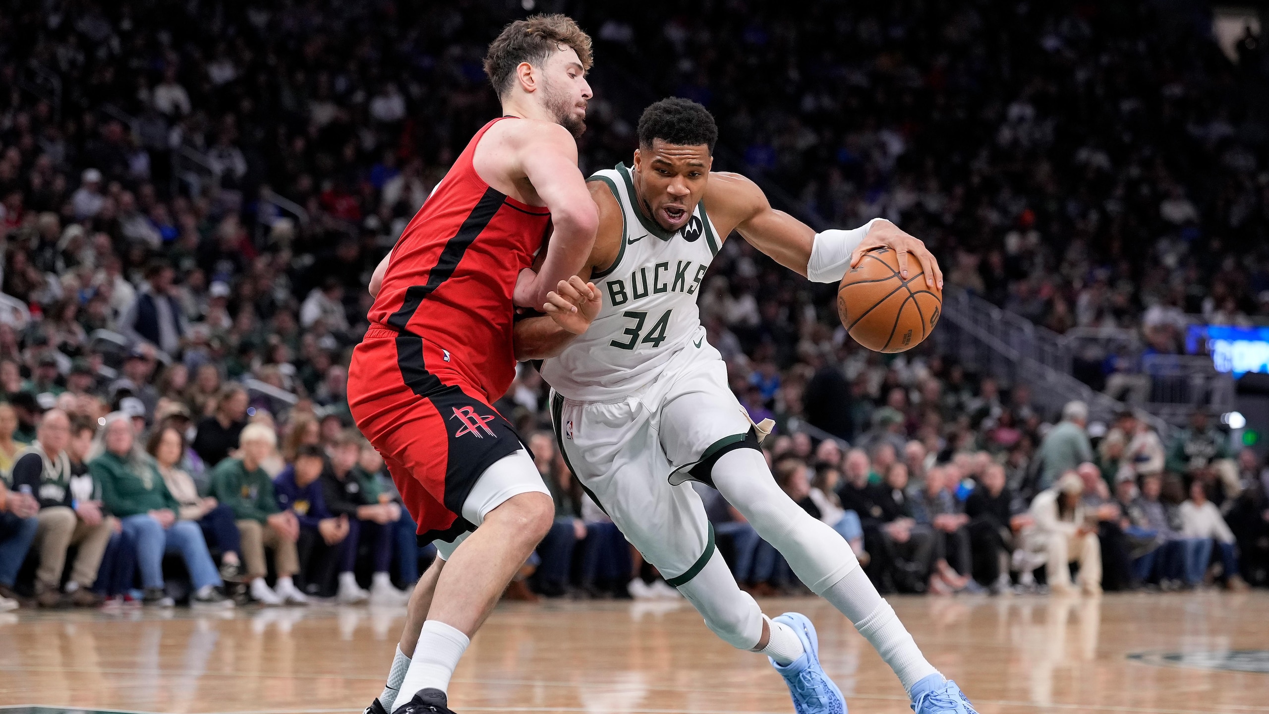 Houston Rockets v Milwaukee Bucks