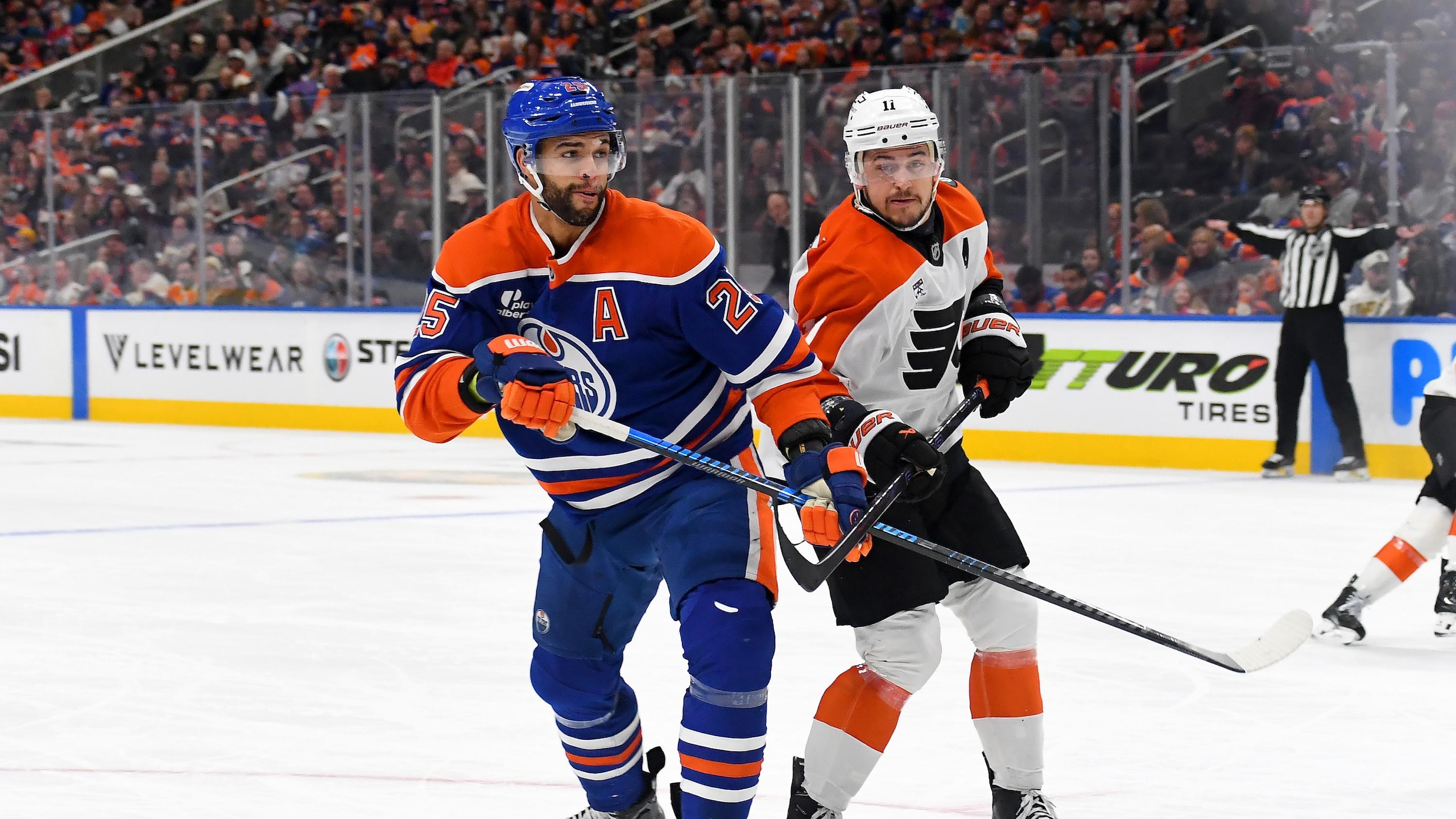 Philadelphia Flyers v Edmonton Oilers