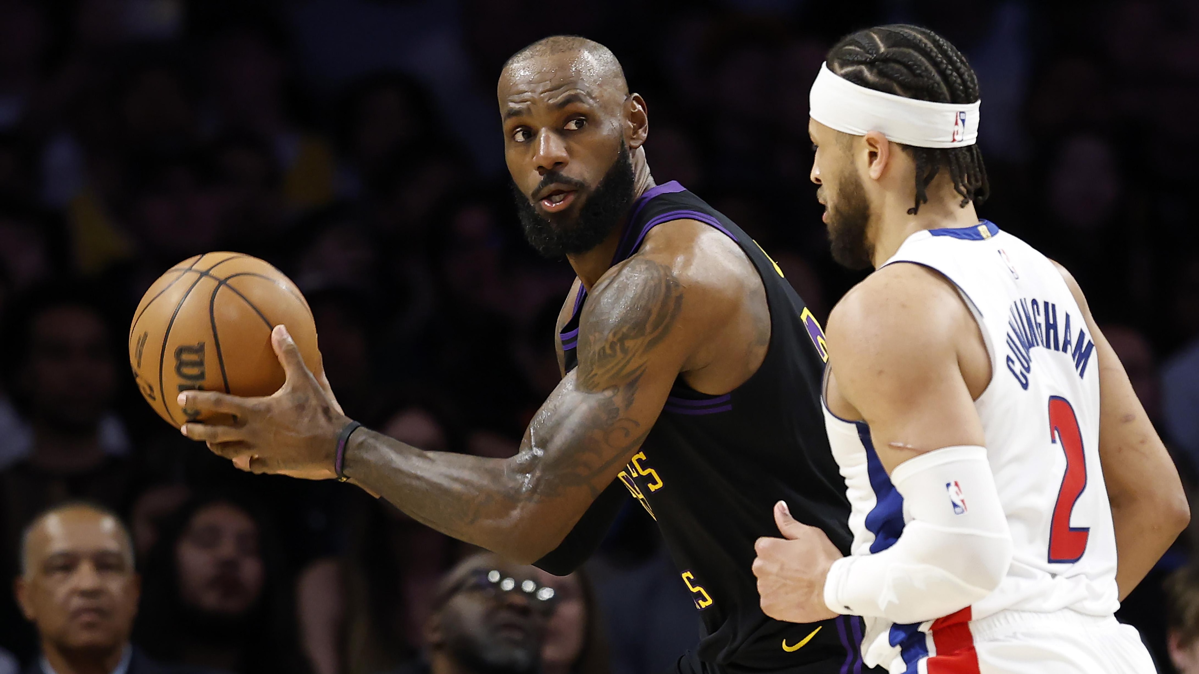 Detroit Pistons v Los Angeles Lakers