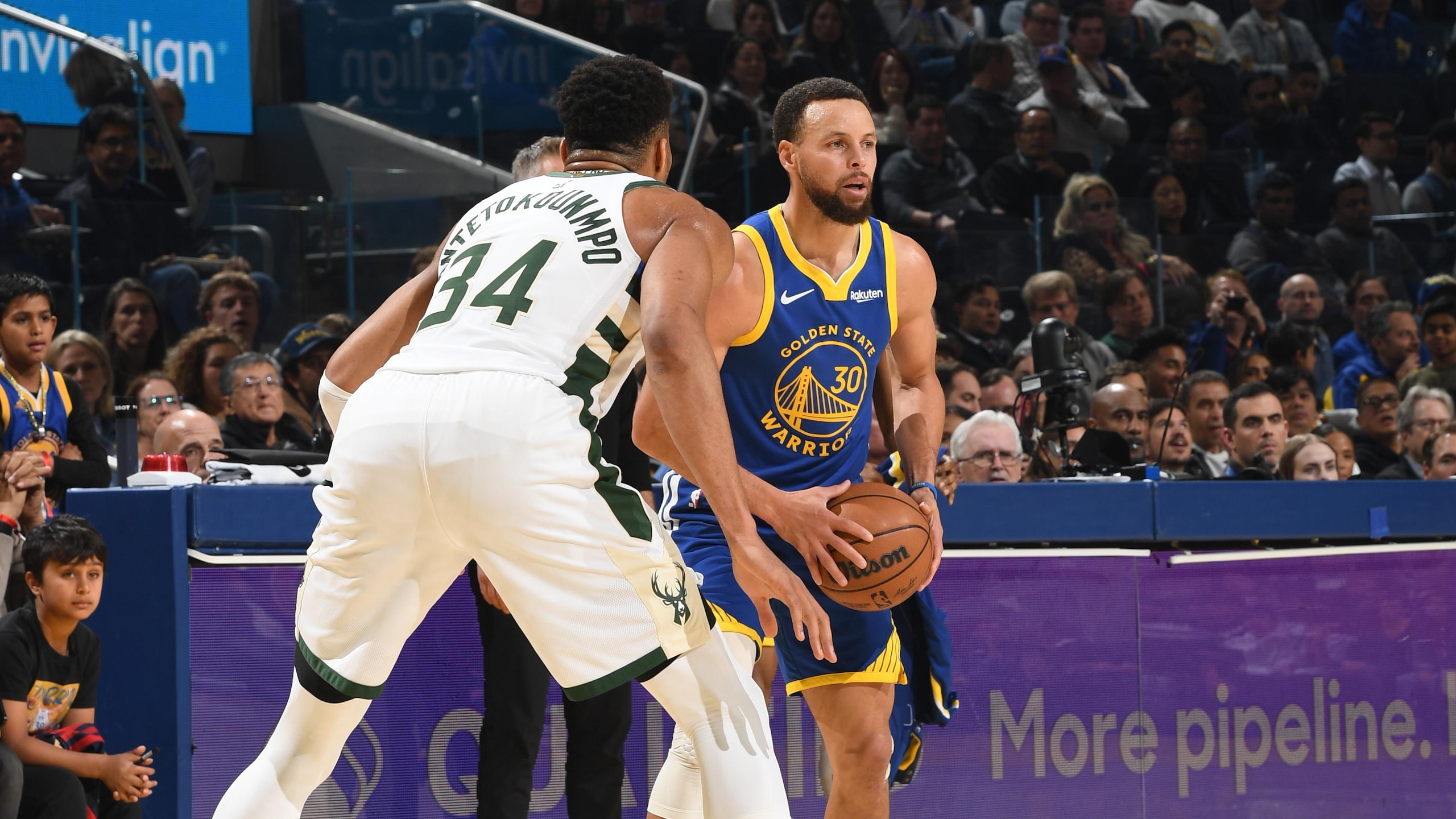 Milwaukee Bucks v Golden State Warriors