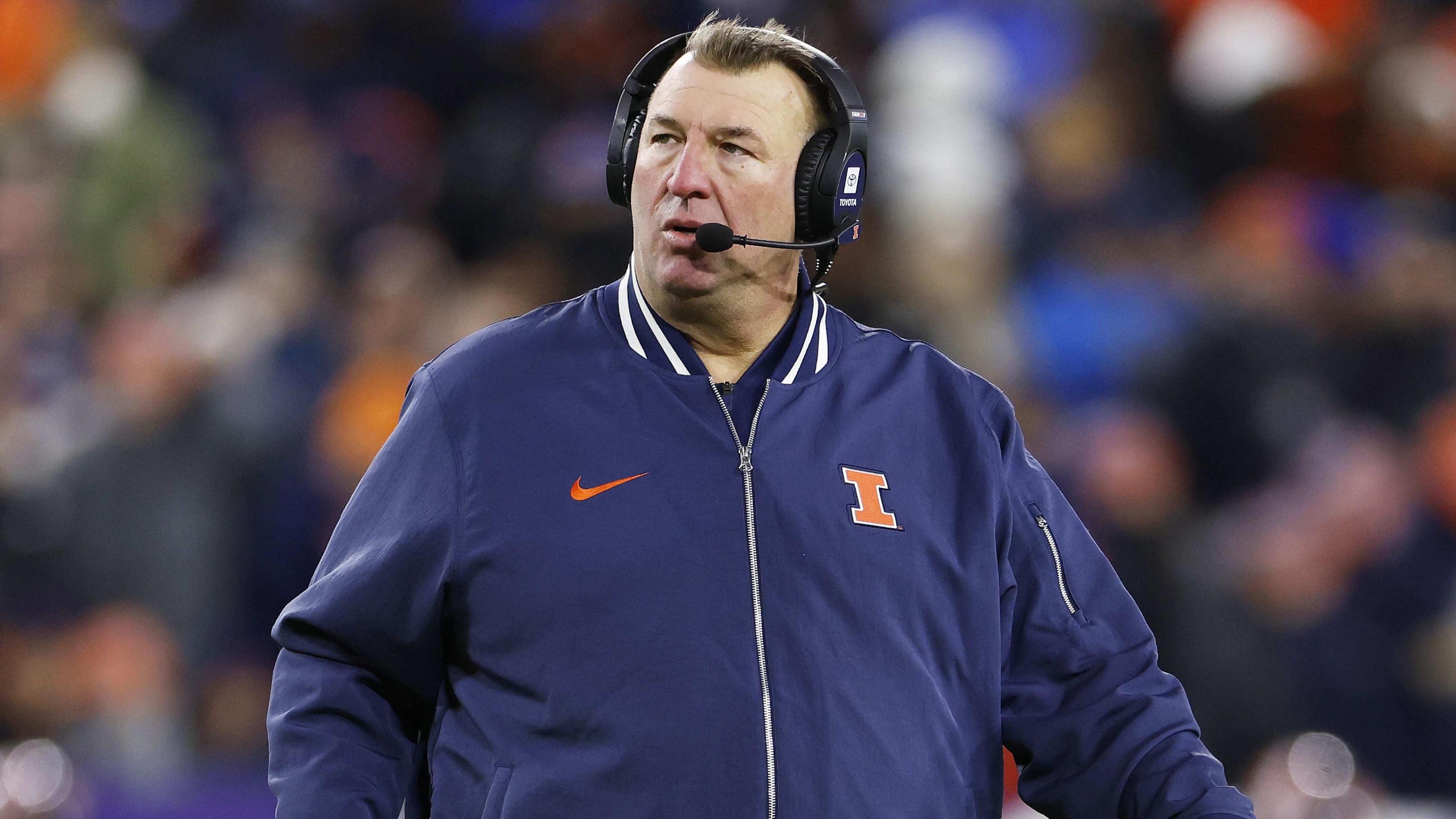 Illinois' Bret Bielema Tells Notre Dame to 'Just Join a Conference' After AD's Comments